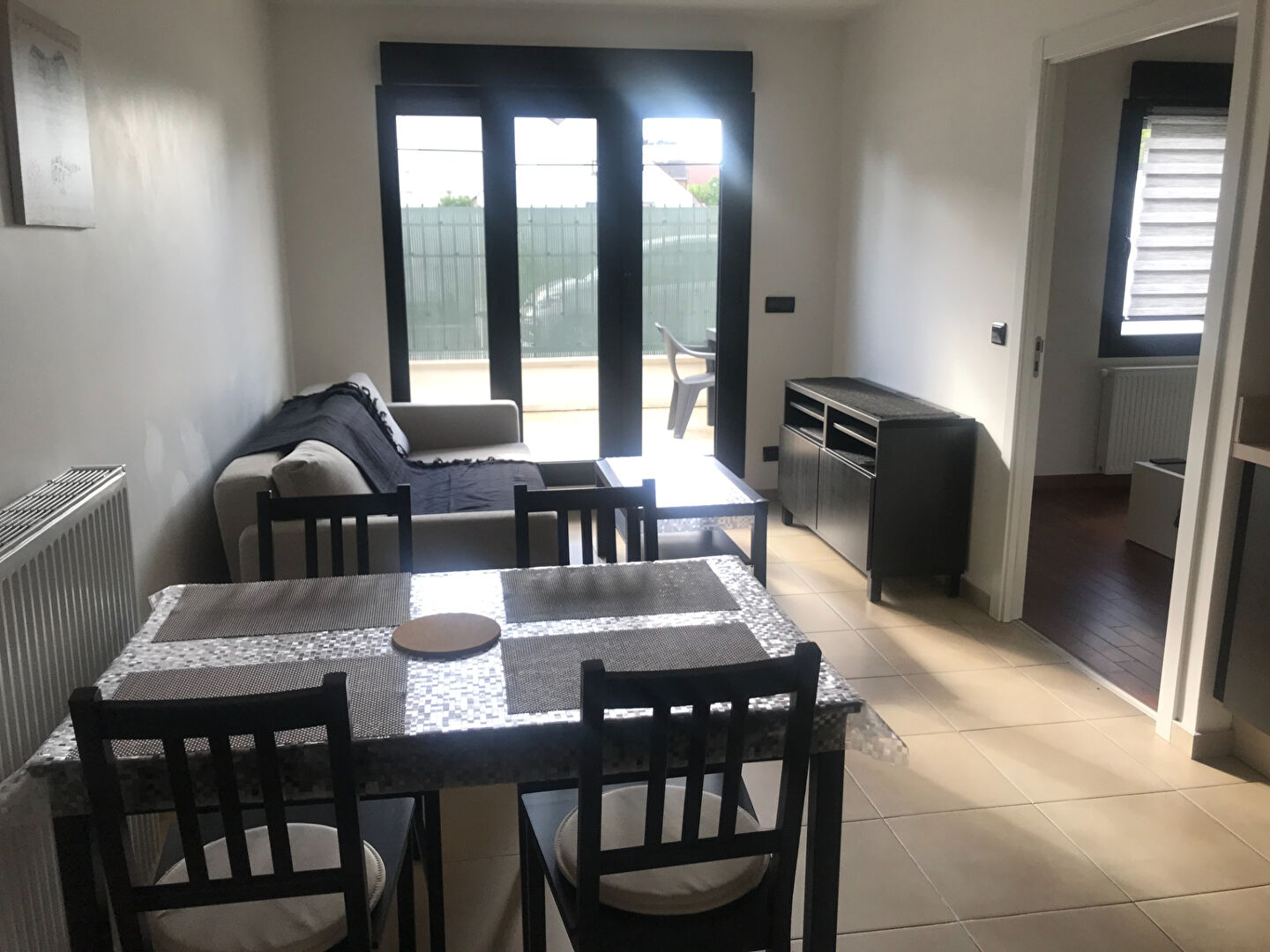Quincy-sous-Sénart (91) 850 € / mois cc Appartement 2 pièces , 1 chambre 34.35 m² Meublé Voir le bien