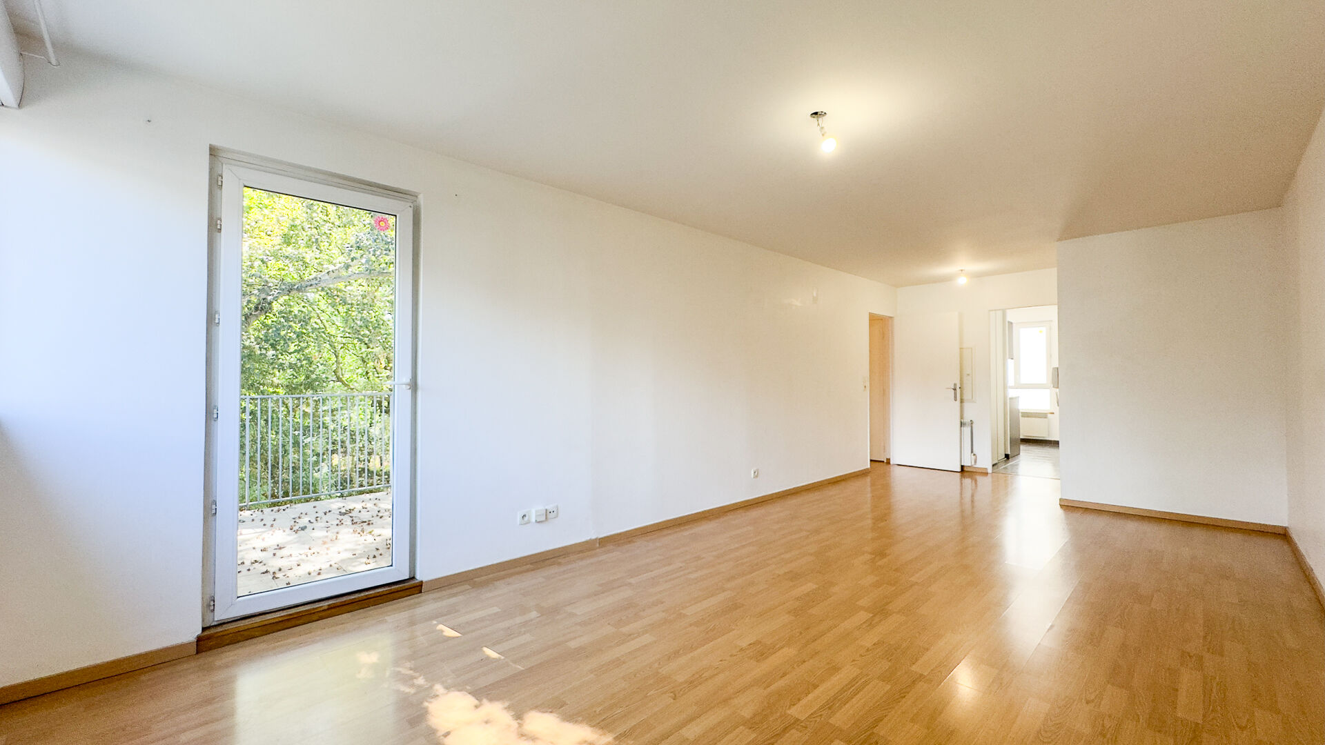 Crosne (91) Exclusif 223 000 € Appartement 3 pièces , 2 chambres 67.76 m² Avec balcon Voir le bien