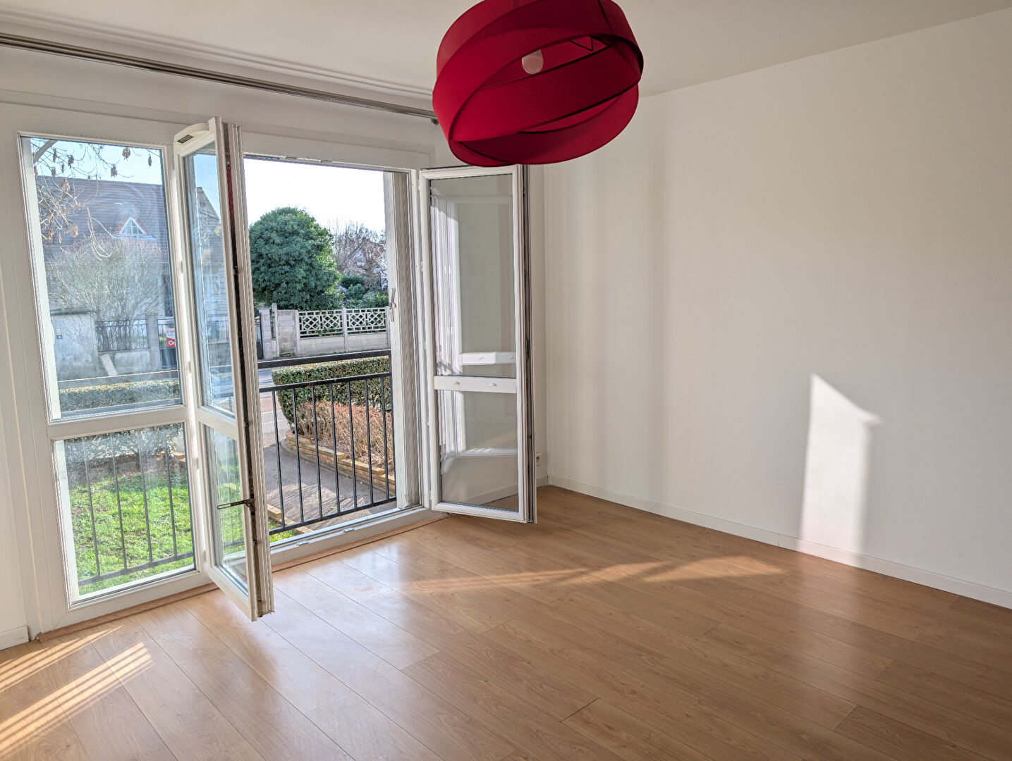 Appartement YERRES (91330) 3 pi&egrave;ces 56.59 m&sup2;