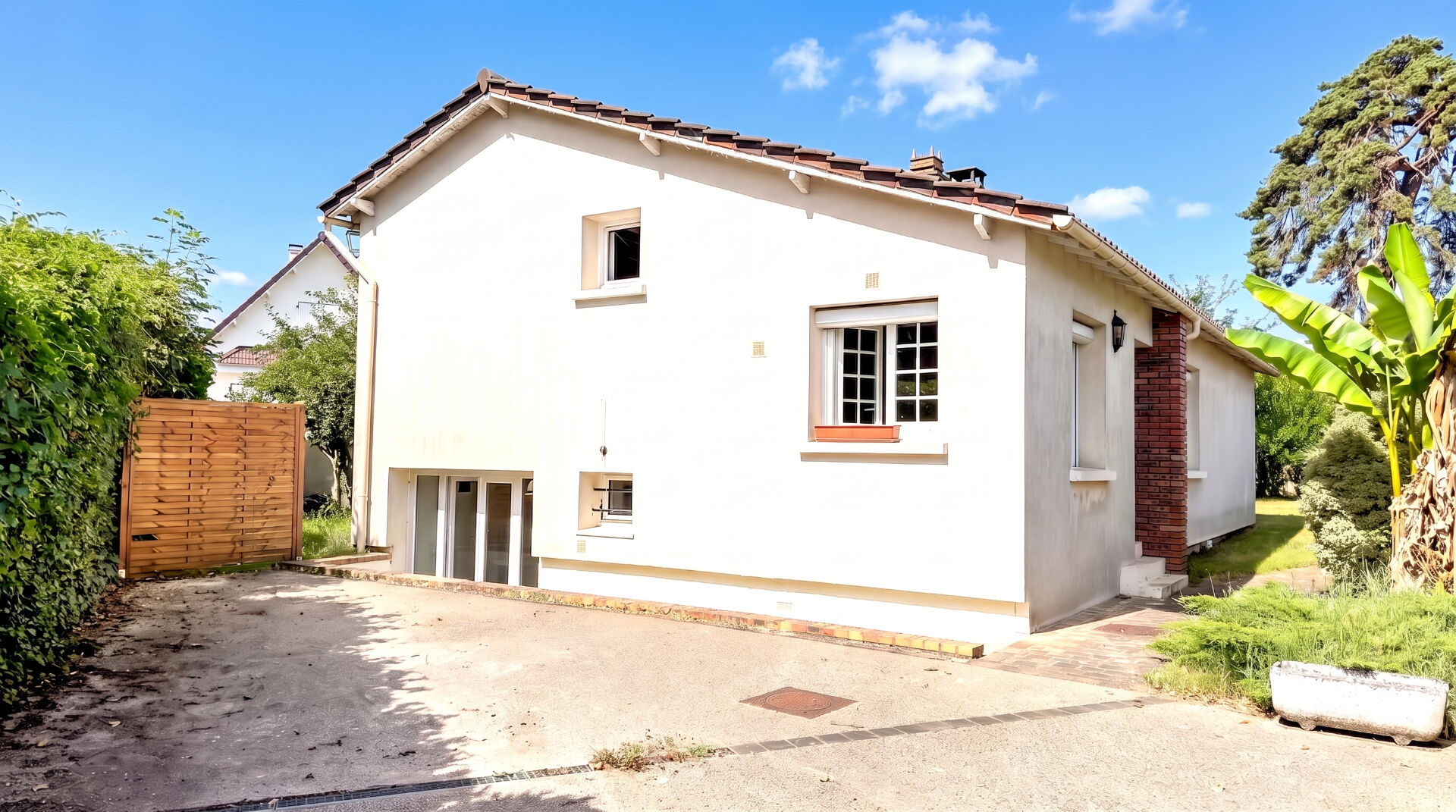 à 4 km de Villeneuve-Saint-Georges Exclusif 369 000 € Maison 4 pièces , 2 chambres 99.00 m² Voir le bien