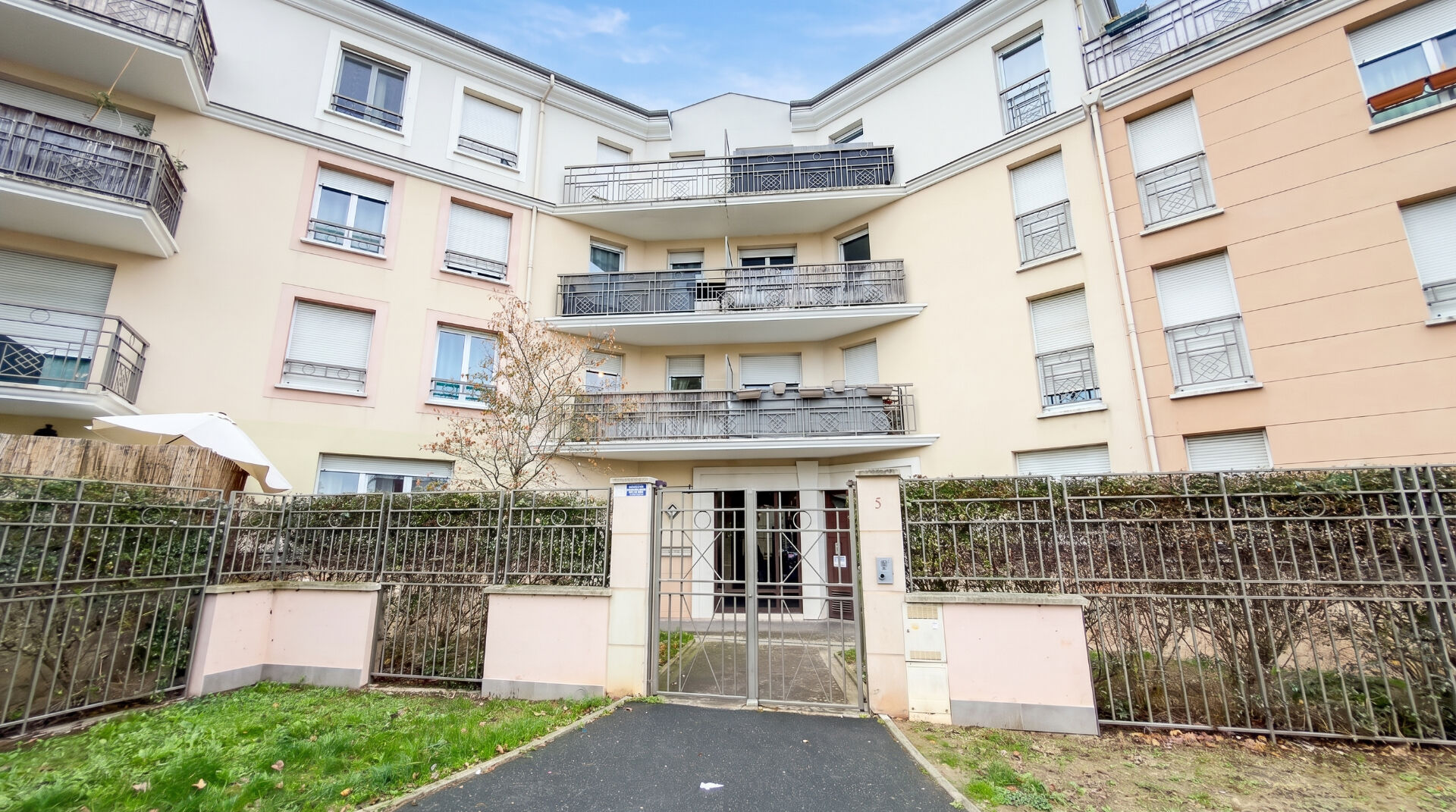 Vigneux-sur-Seine (91) Exclusif 159 000 € Appartement 2 pièces , 1 chambre 35.30 m²