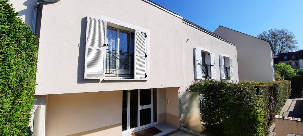 Appartement CROSNE (91560) 1 pièce 31.25 m²