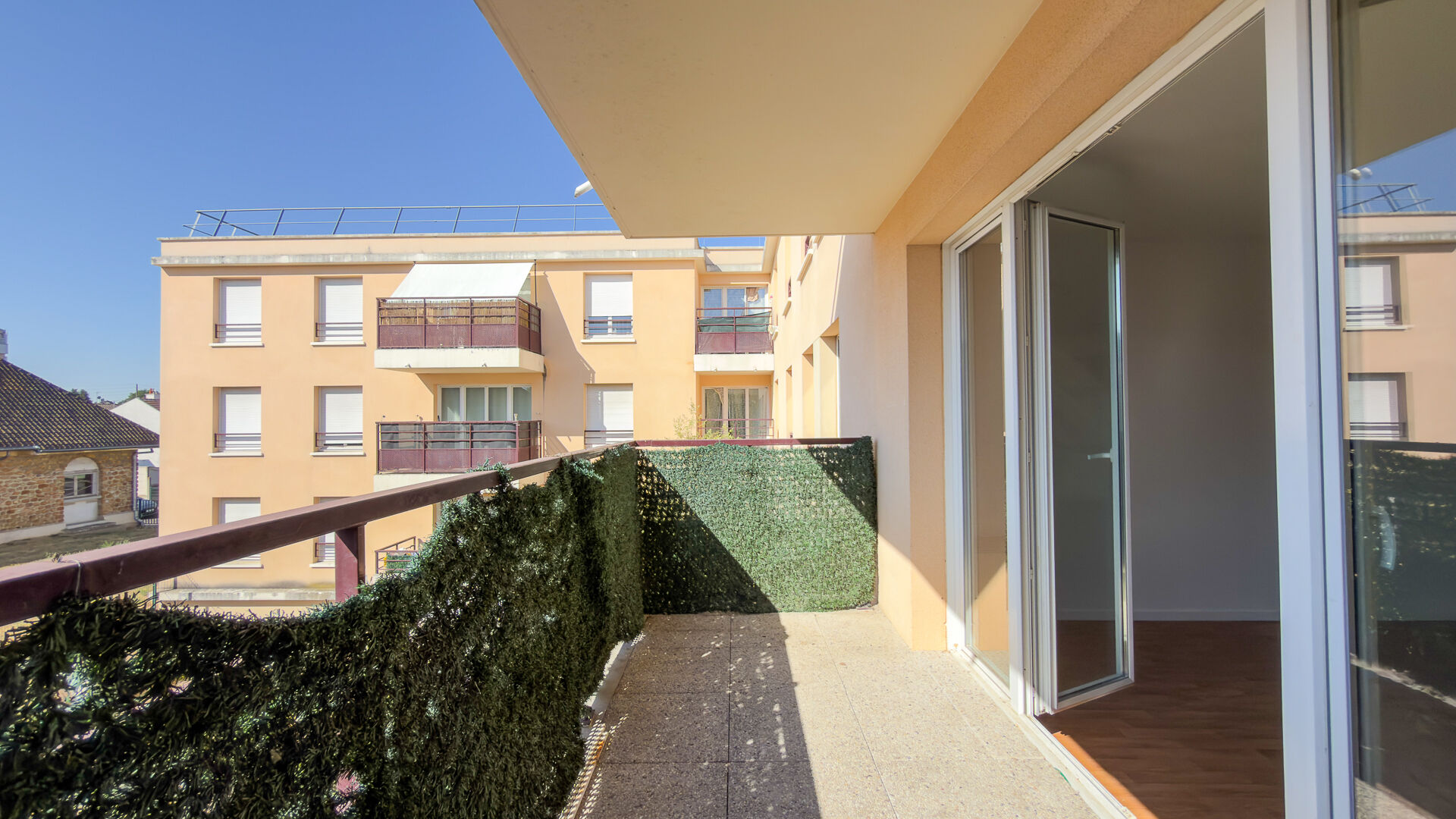 à 4 km de Villeneuve-Saint-Georges 1 150 € / mois cc Appartement 4 pièces , 3 chambres 77.95 m² Avec balcon Voir le bien