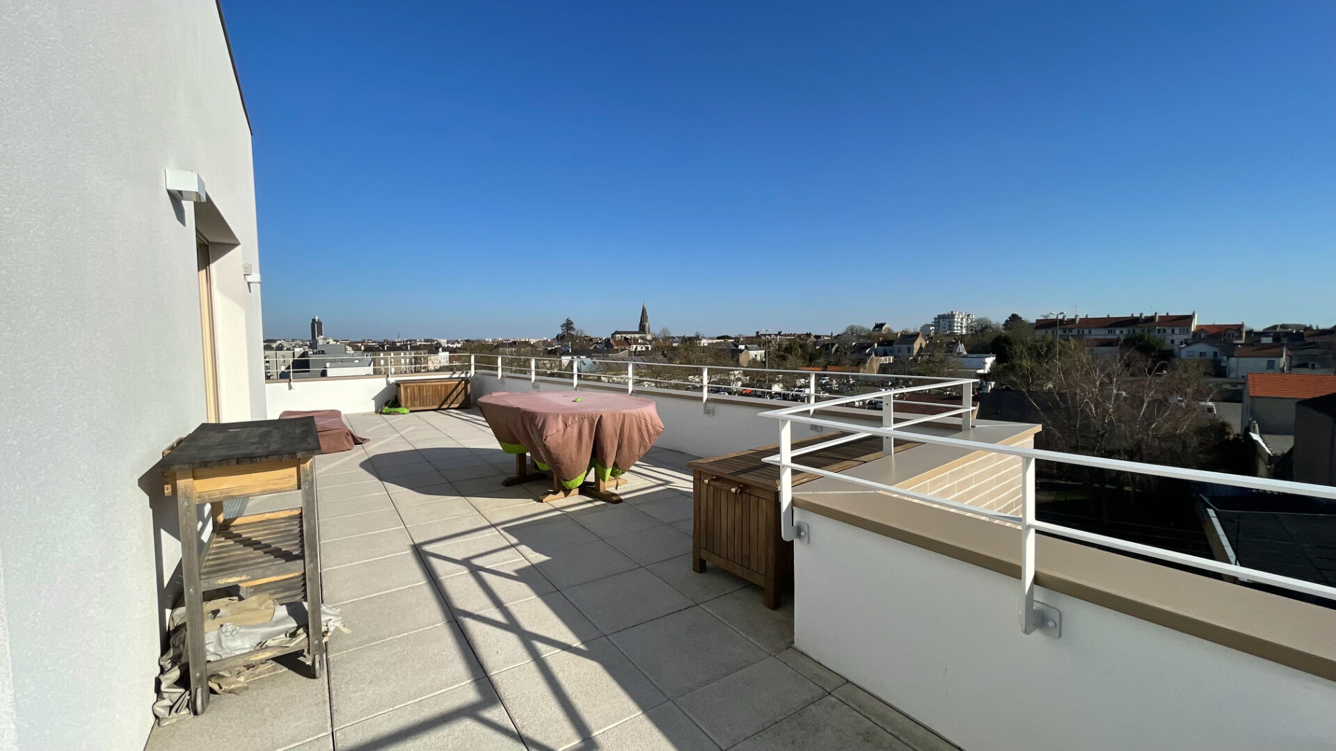 Appartement NANTES (44100) 5 pi&egrave;ces 127.75 m&sup2;