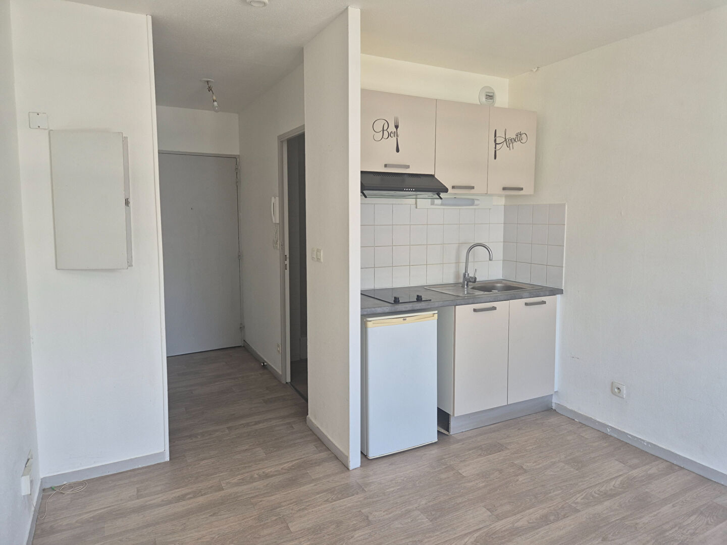 Appartement NANTES (44000) 1 pièce 19.42 m²