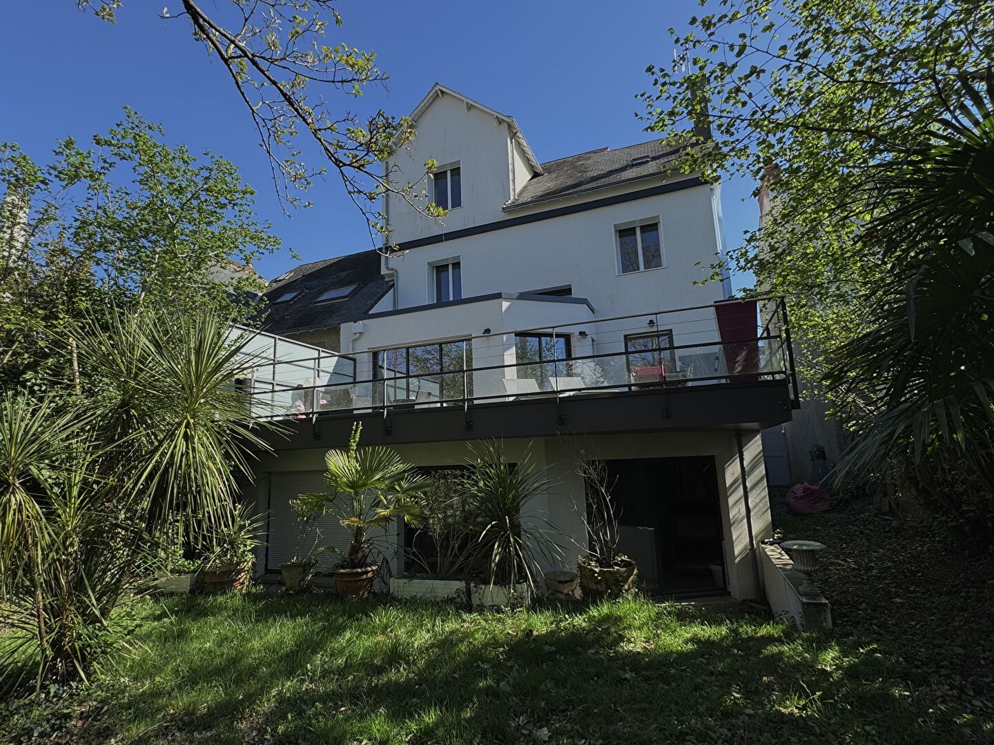 Maison NANTES (44000) 8 pi&egrave;ces 204.00 m&sup2;