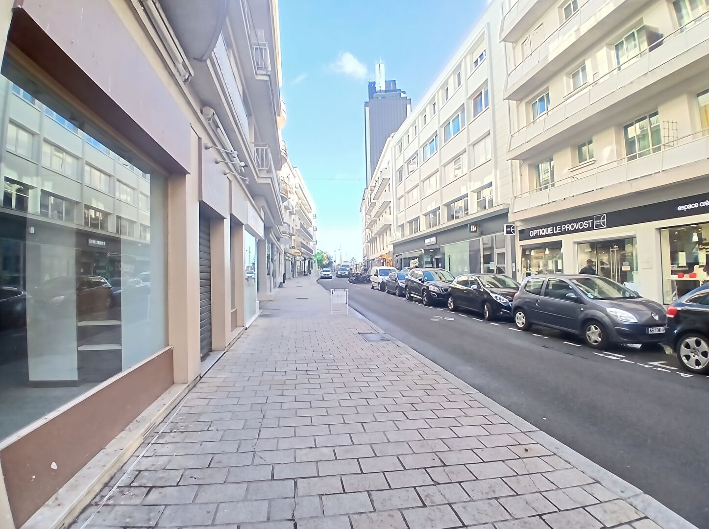 Local commercial NANTES (44000) 68.00 m&sup2;