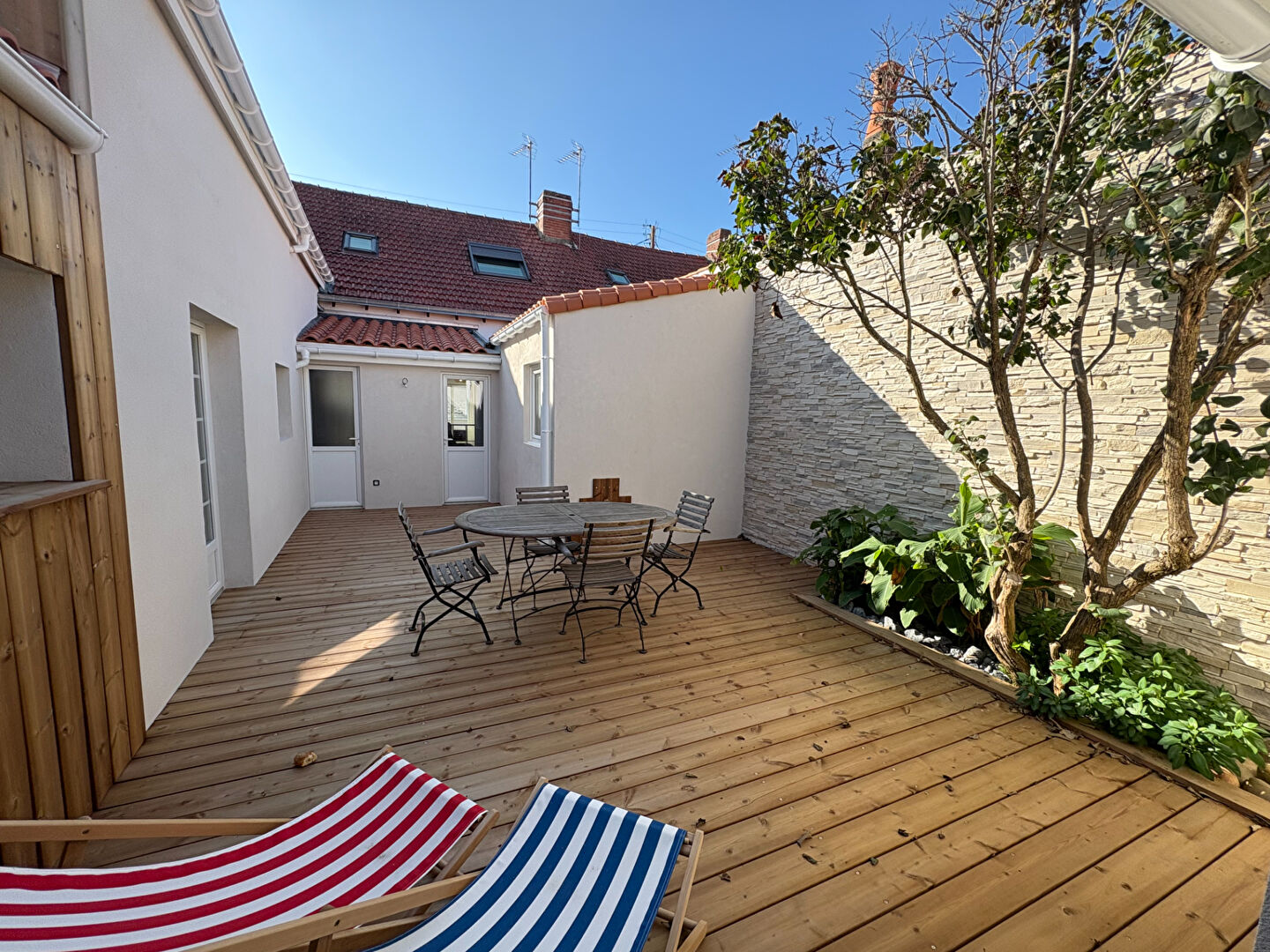 Maison LES SABLES D OLONNE (85100) 6 pi&egrave;ces 162.00 m&sup2;