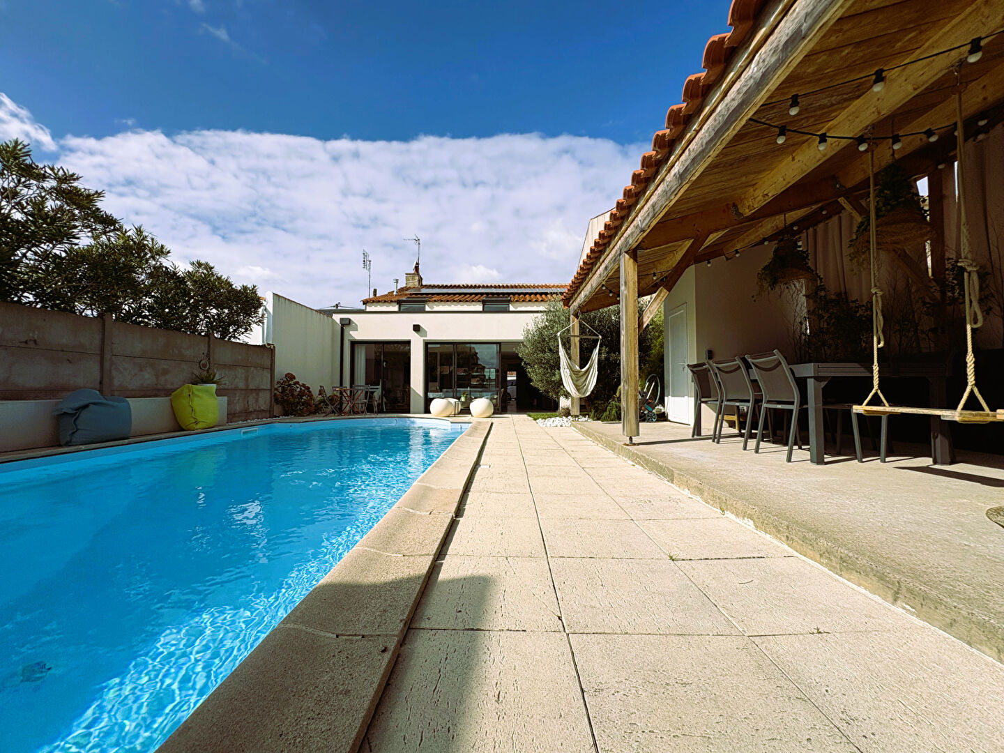 Maison LES SABLES D OLONNE (85100) 8 pièces 254.00 m²