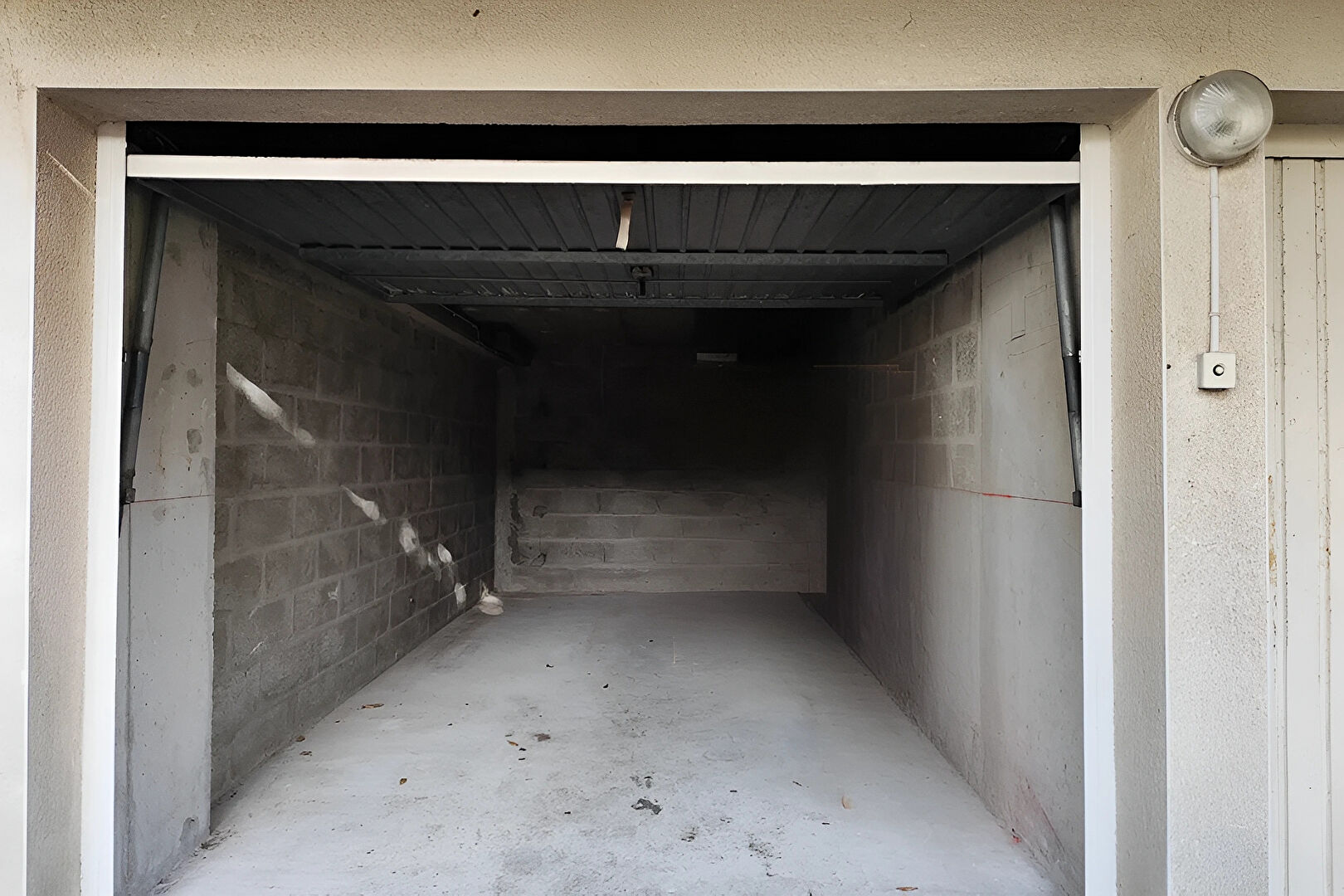 Parking / box LES SABLES D OLONNE (85100) 14.00 m&sup2;