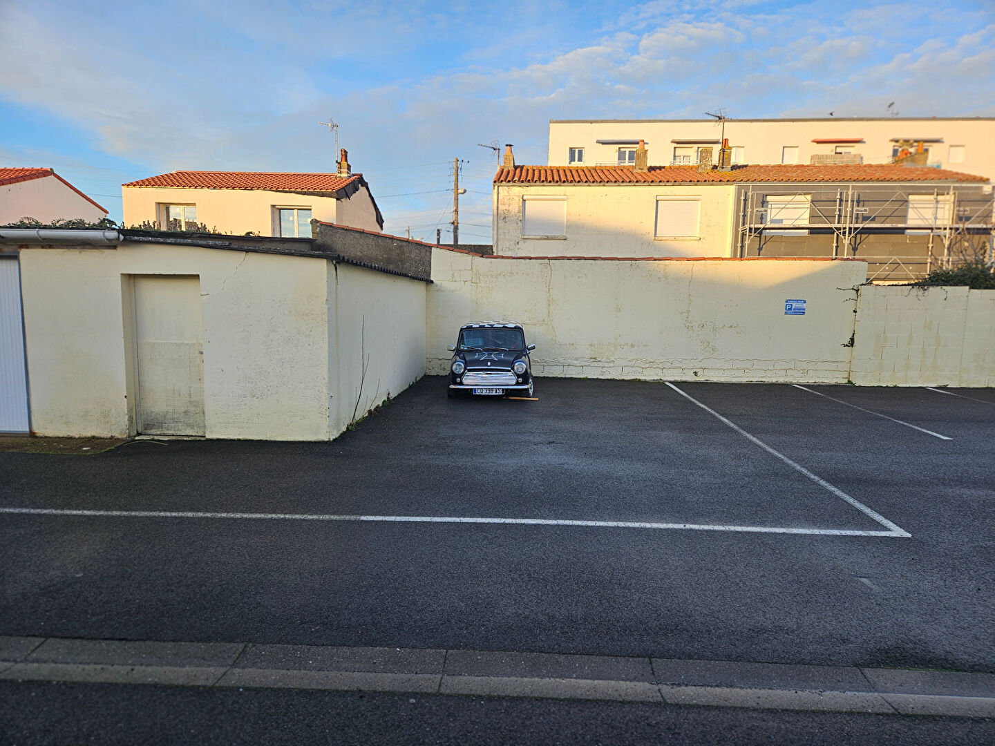 Terrain LES SABLES D OLONNE (85180) 12.70 m&sup2;