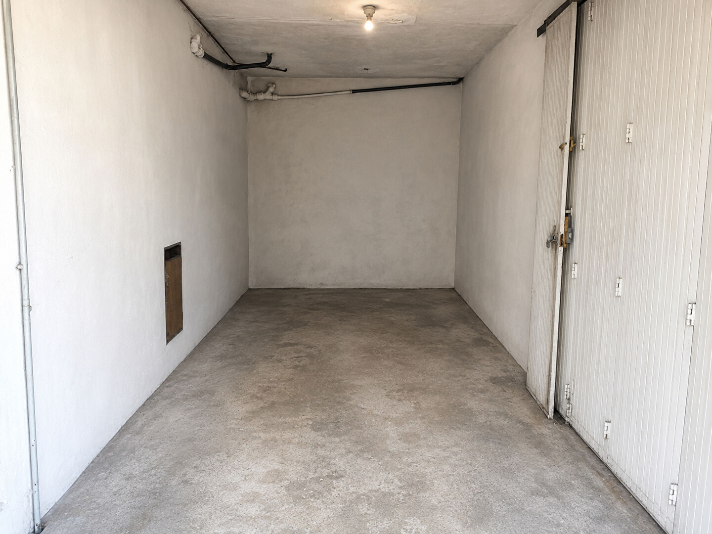 Parking / box LES SABLES D OLONNE (85100) 13.70 m&sup2;