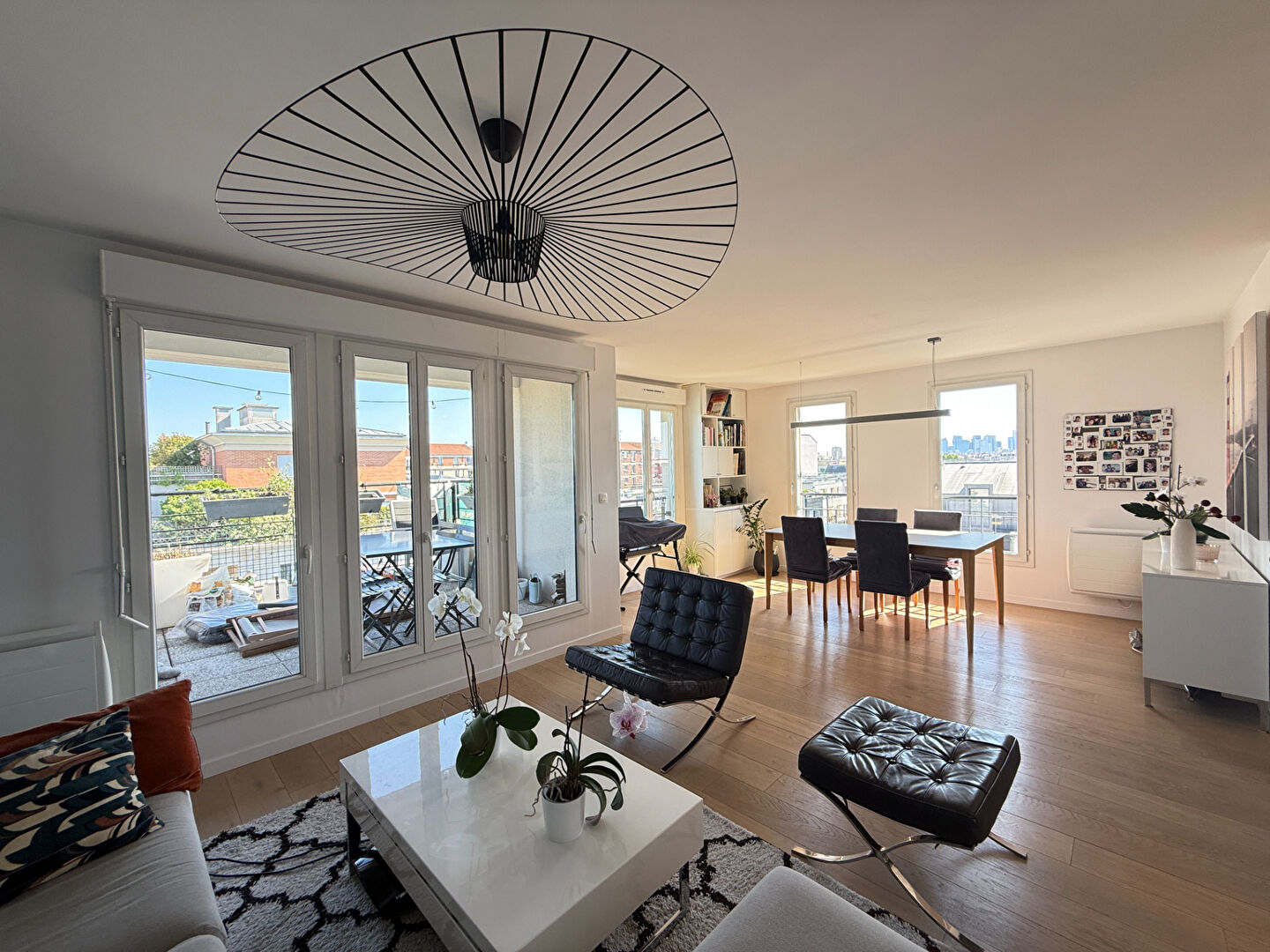 à 2 km de Levallois-Perret Exclusif 730 000 € Appartement 5 pièces , 4 chambres 92.72 m² Avec terrasse Voir le bien