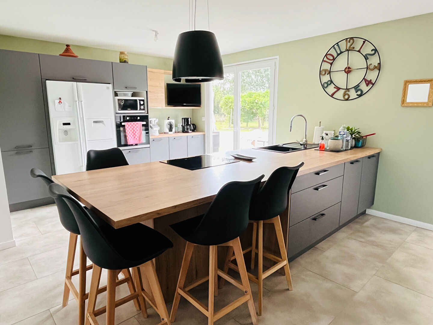 Maison SAINT PHILBERT DE GRAND LIEU (44310) 7 pièces 165.00 m²