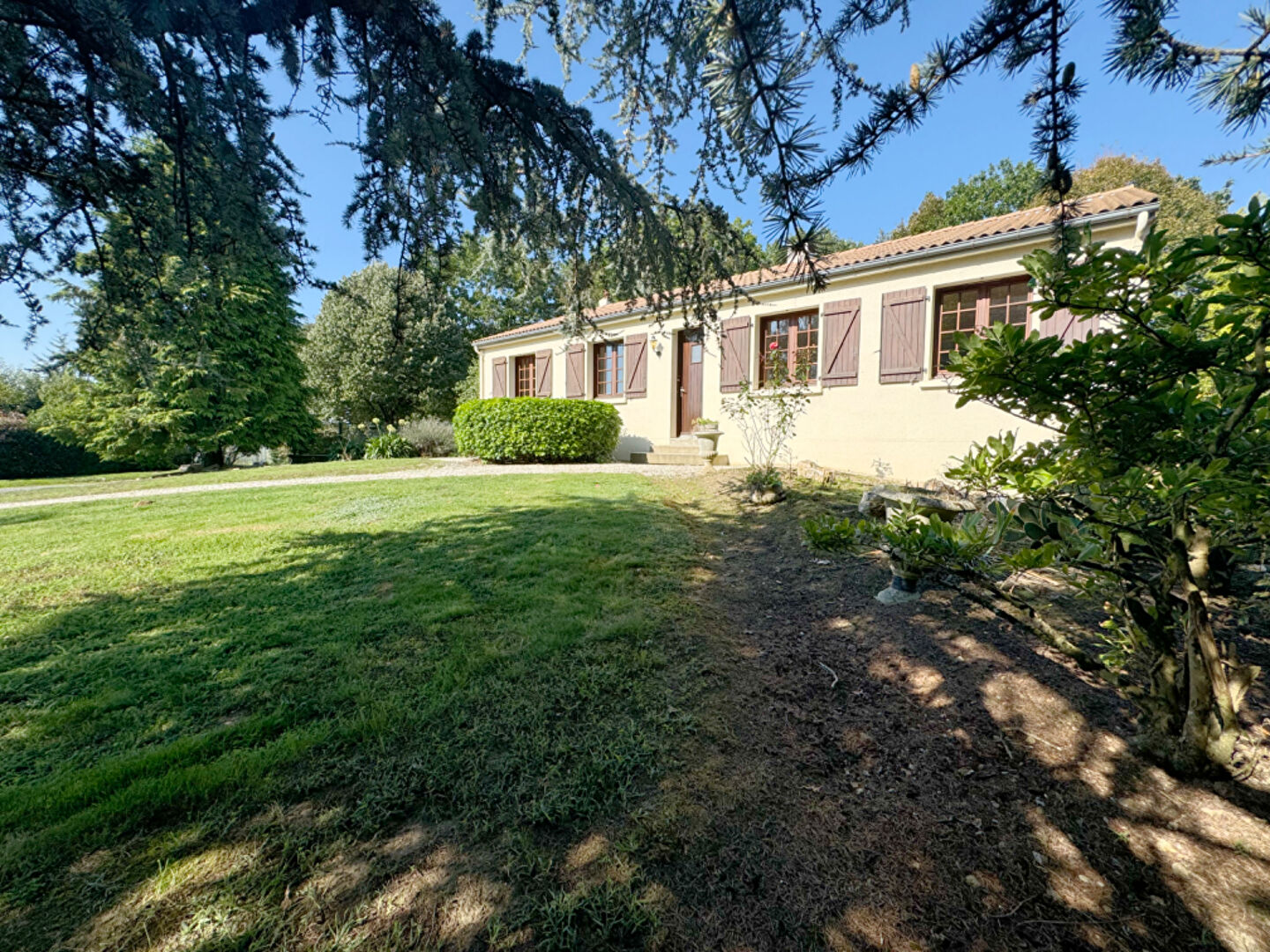 Maison SAINT PHILBERT DE GRAND LIEU (44310) 7 pièces 143.00 m²