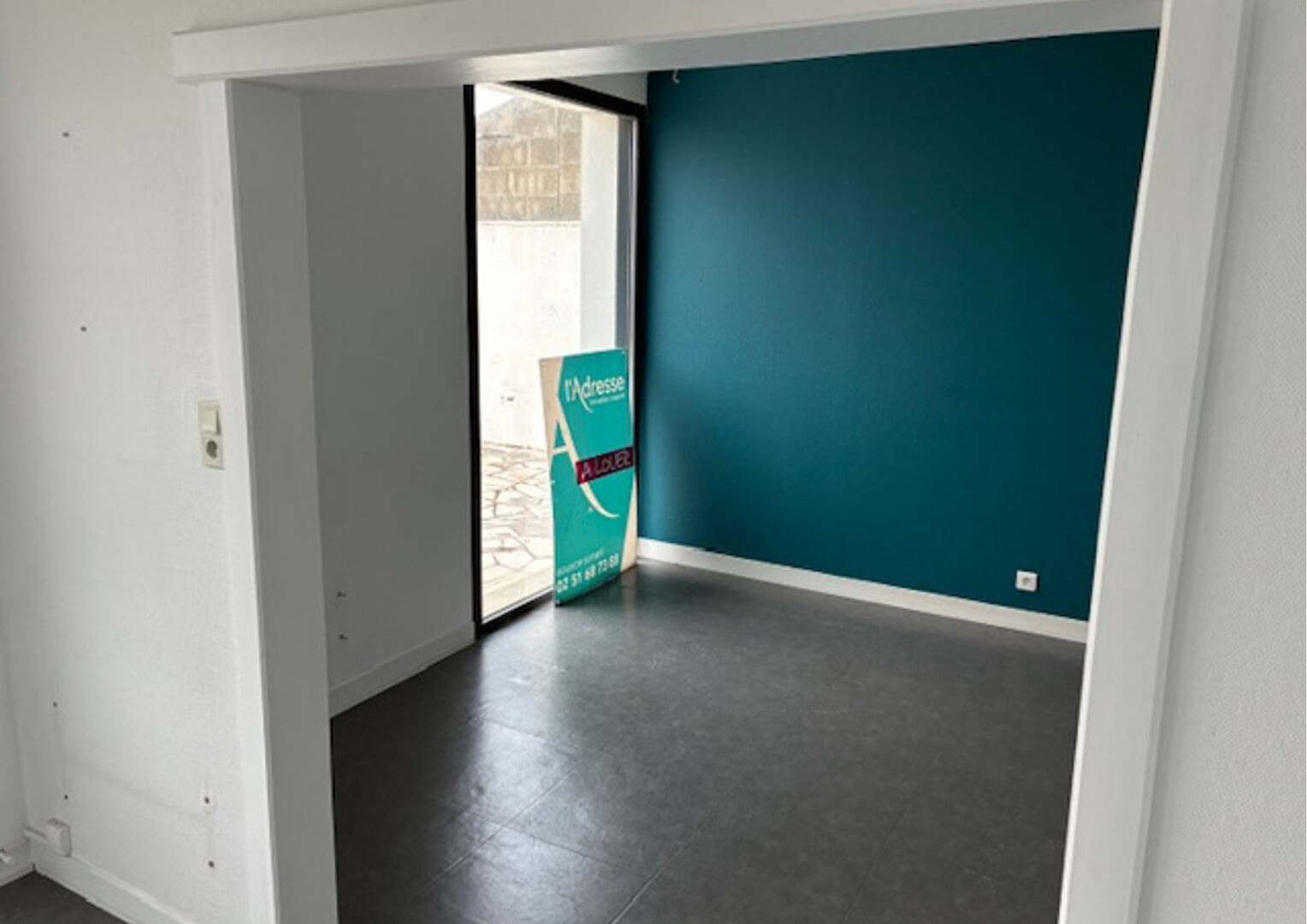 Local commercial BEAUVOIR SUR MER (85230) 4 pi&egrave;ces 34.00 m&sup2;