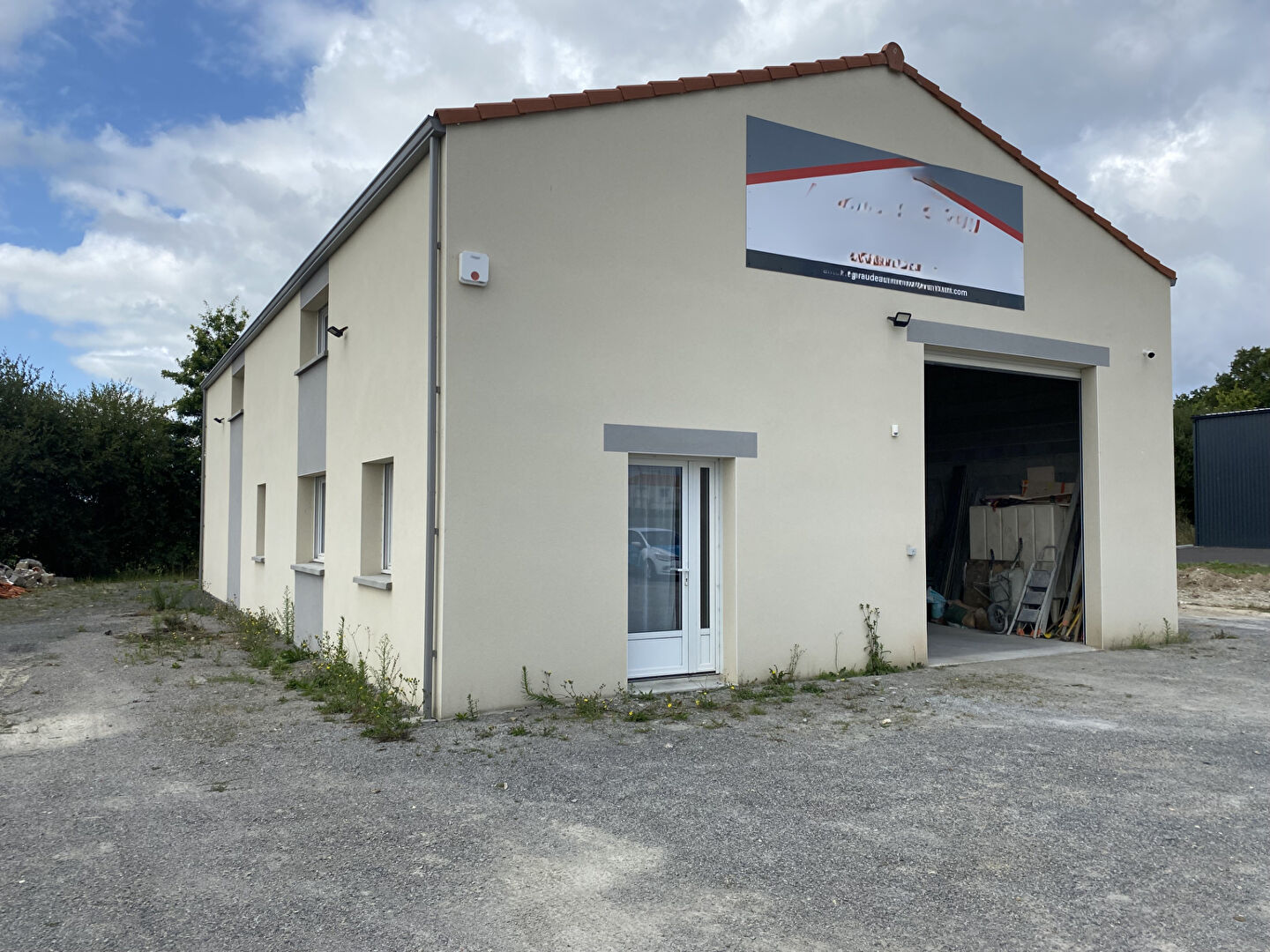 Local d'activité MACHECOUL SAINT MEME (44270) 3 pièces 1446.00 m²