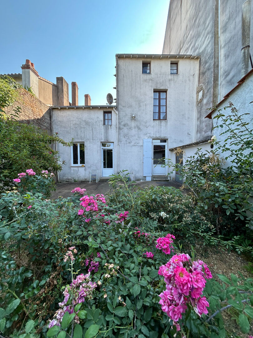 Maison MACHECOUL SAINT MEME (44270) 10 pi&egrave;ces 184.00 m&sup2;