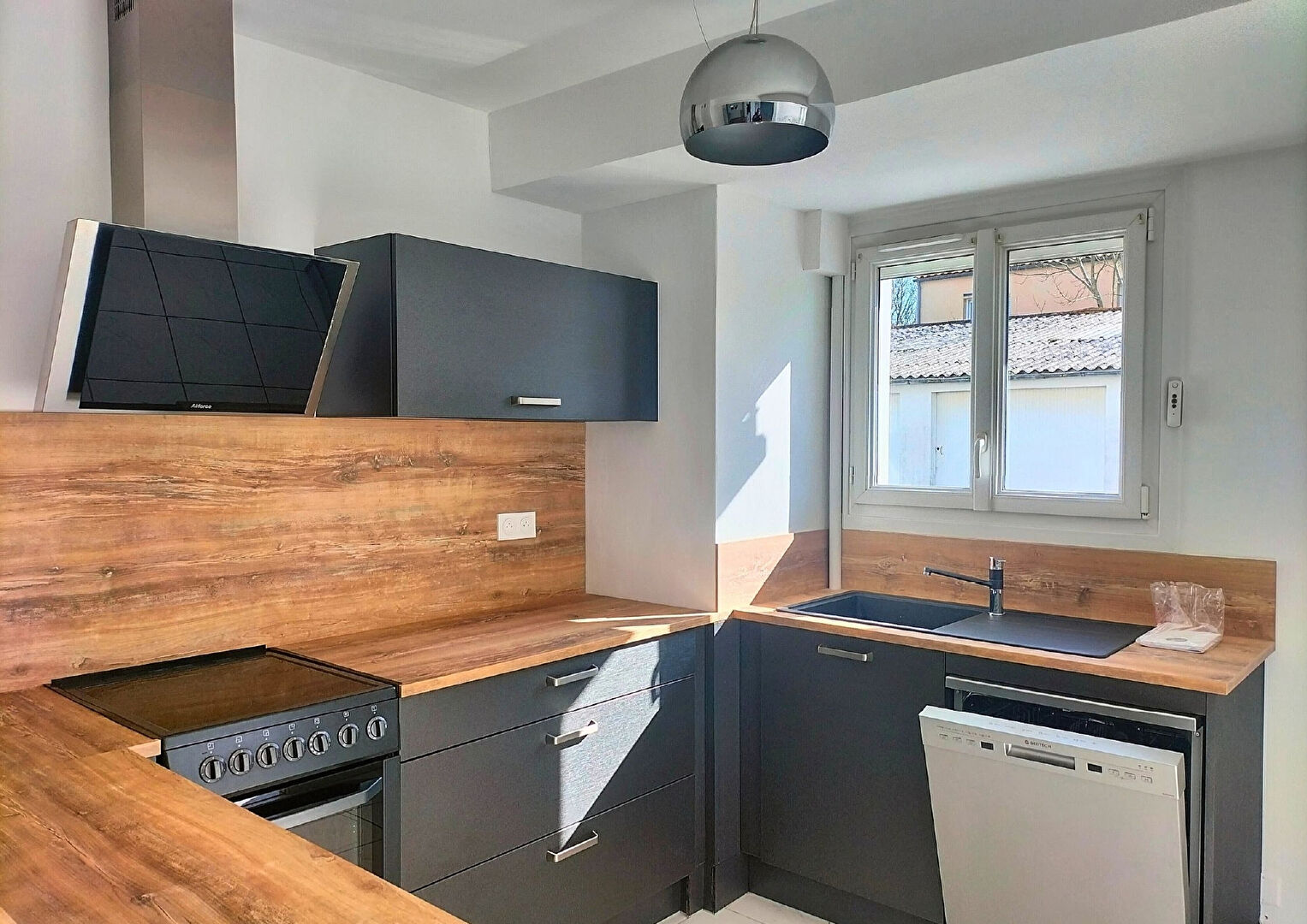 Appartement BEAUVOIR SUR MER (85230) 3 pi&egrave;ces 76.98 m&sup2;