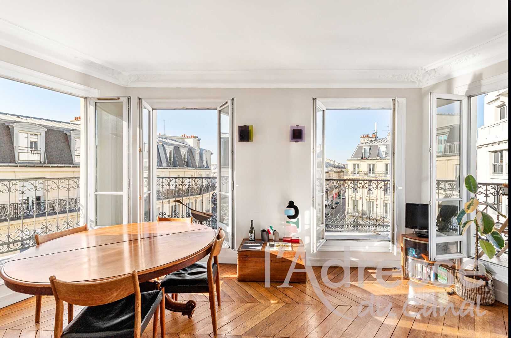 Appartement PARIS (75010) 4 pièces 65.14 m²