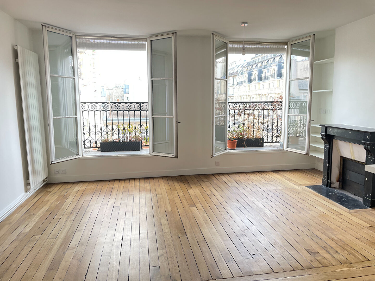 Appartement PARIS (75010) 2 pièces 60.51 m²