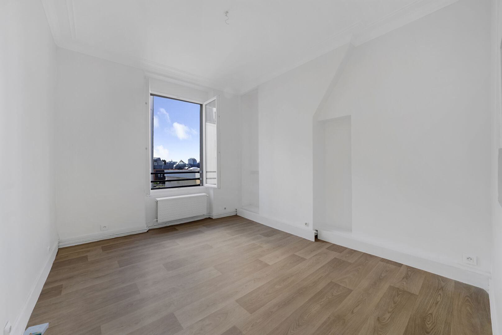 Appartement PARIS (75010) 3 pi&egrave;ces 45.03 m&sup2;