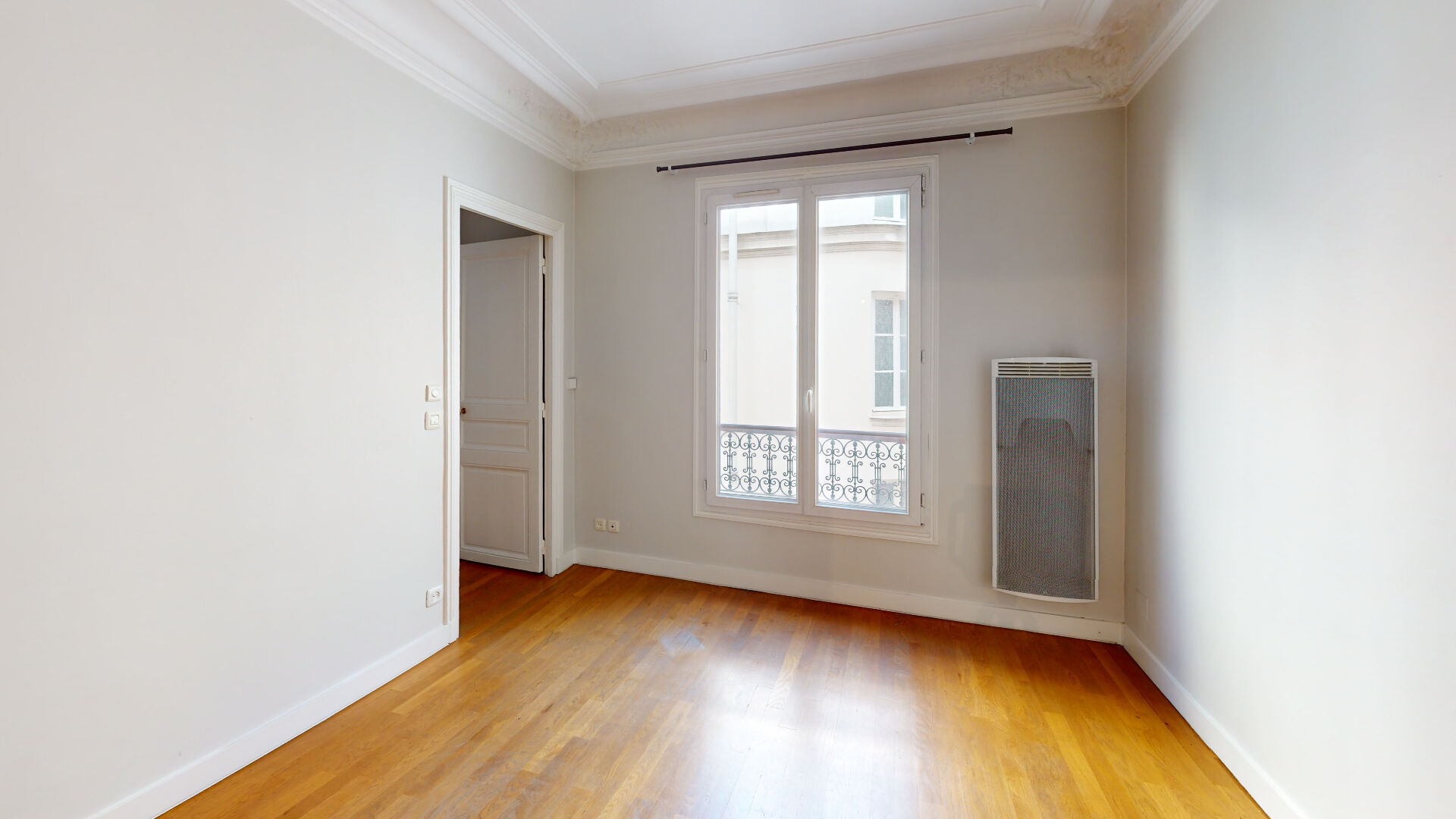 Appartement PARIS (75010) 2 pi&egrave;ces 45.40 m&sup2;