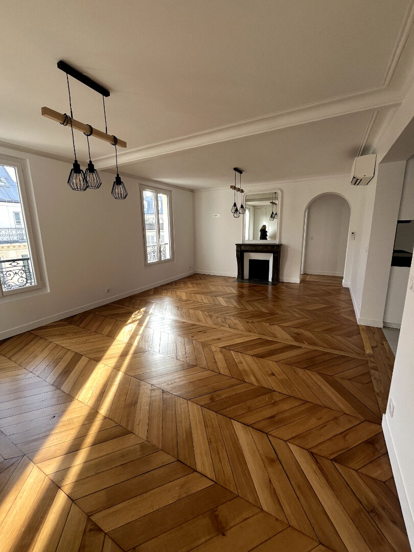 Appartement PARIS (75010) 3 pi&egrave;ces 76.51 m&sup2;