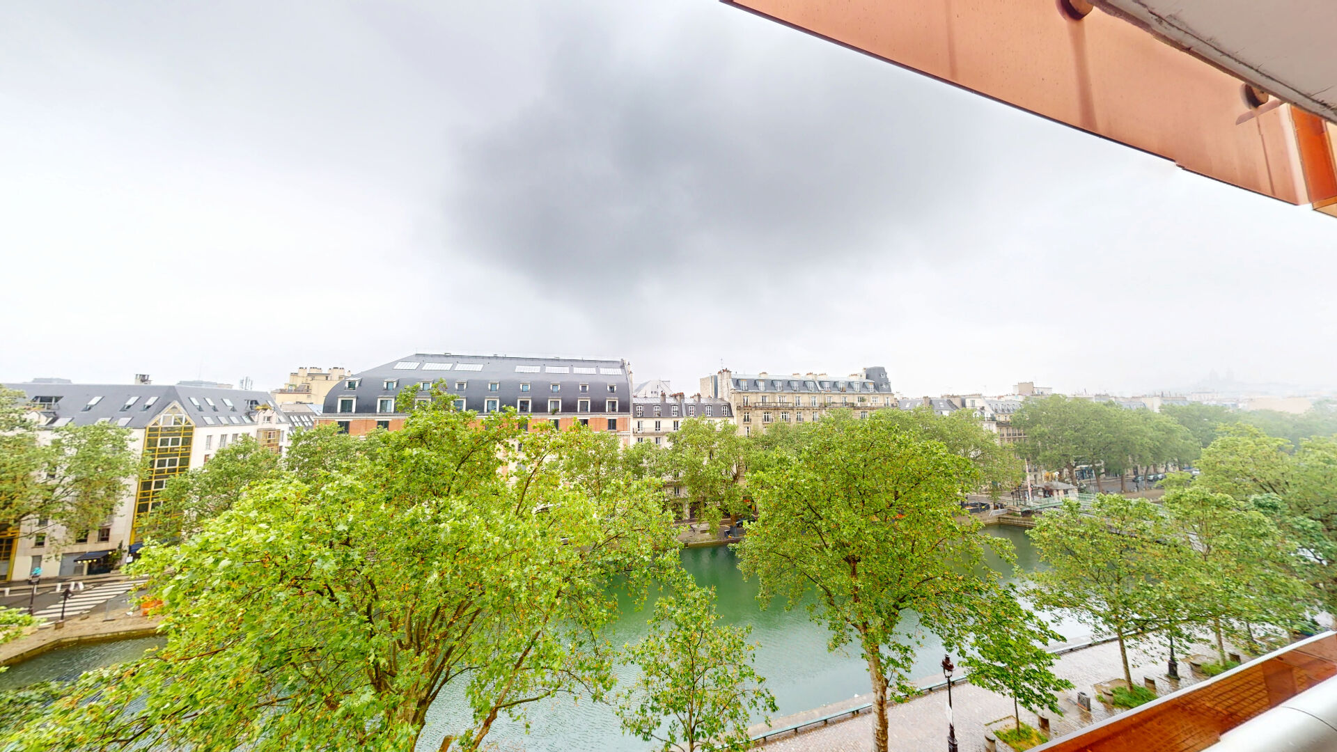 à 3 km de Paris 01 1 050 000 € Appartement 4 pièces , 3 chambres 89.56 m² Avec jardin Voir le bien