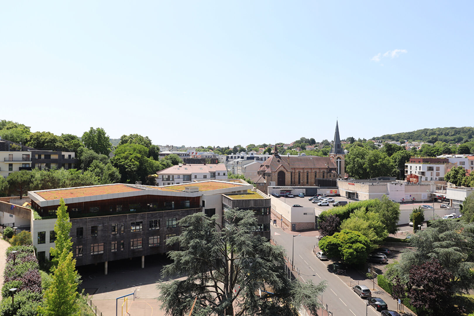 Appartement CHAVILLE (92370) 4 pièces 77.00 m²