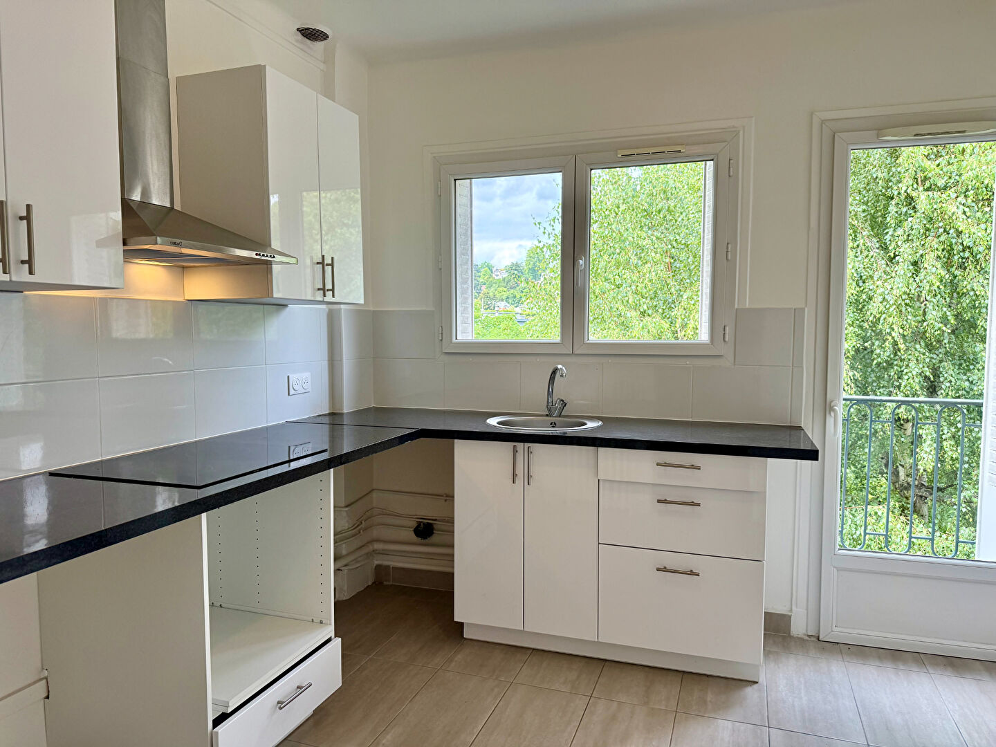 Appartement CHAVILLE (92370) 3 pi&egrave;ces 72.00 m&sup2;