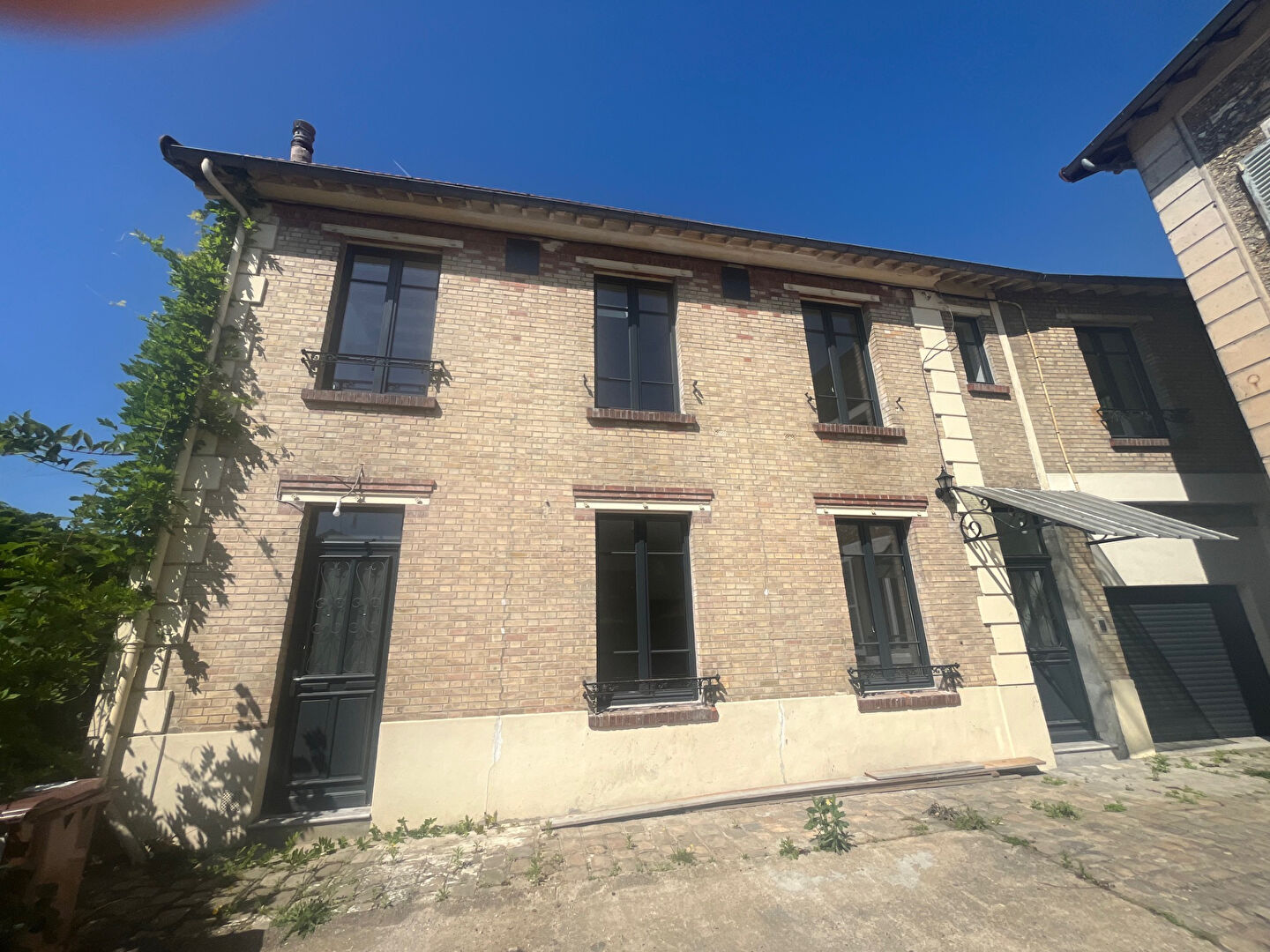 Maison BUC (78530) 9 pièces 213.00 m²