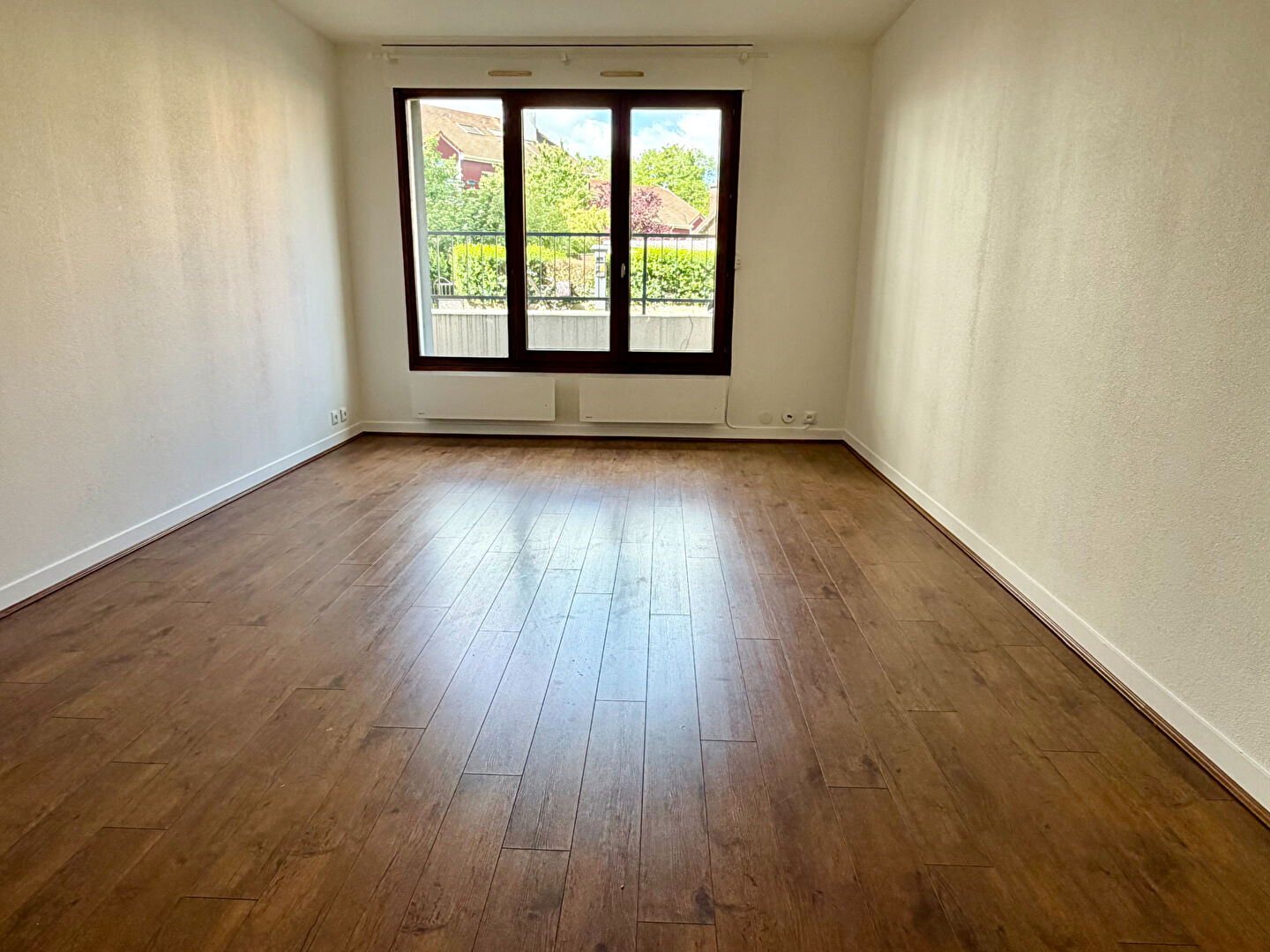 Appartement CHAVILLE (92370) 2 pi&egrave;ces 46.00 m&sup2;
