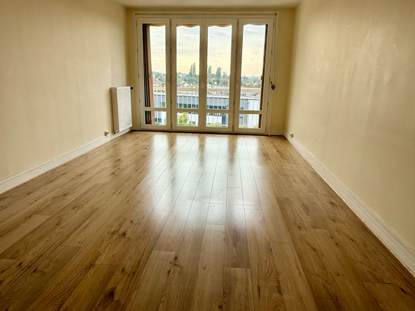 Appartement CHAVILLE (92370) 3 pi&egrave;ces 58.00 m&sup2;