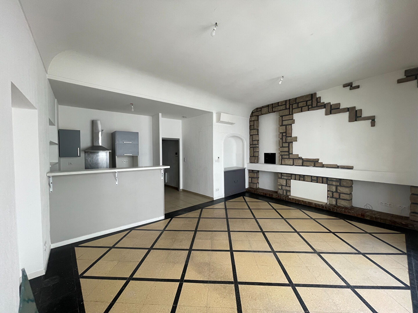 Maison NIMES (30000) 4 pièces 104.65 m²