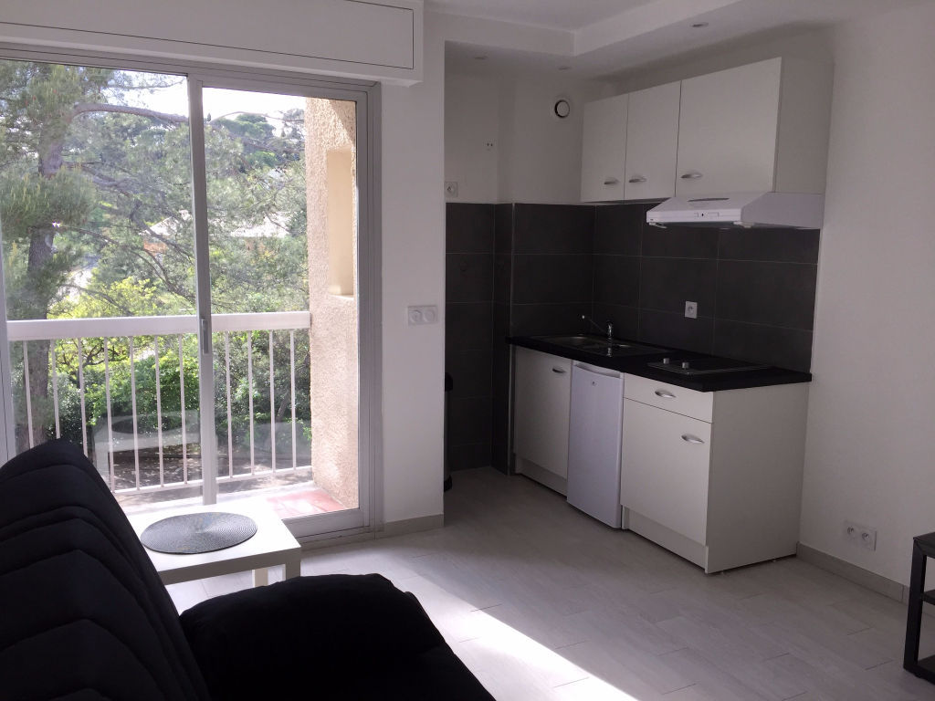 Appartement NIMES (30000) 1 pièce 19.30 m²