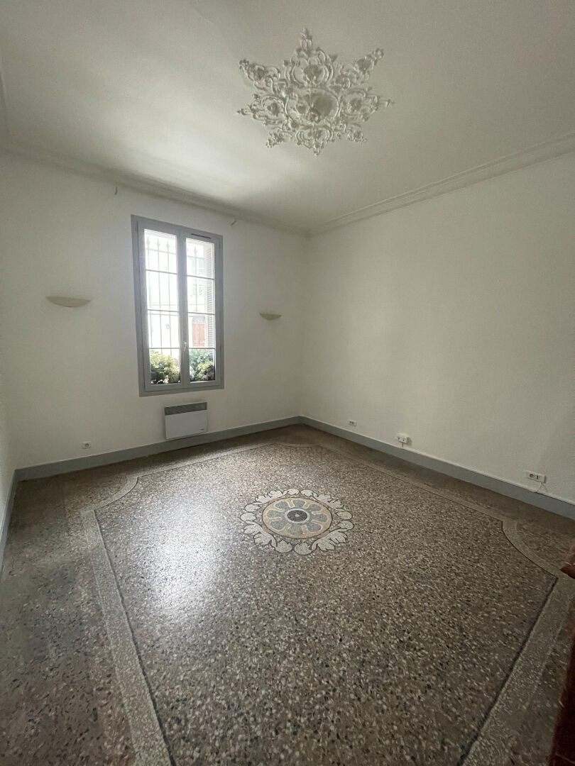 Bureaux NIMES (30000) 2 pièces 42.46 m²