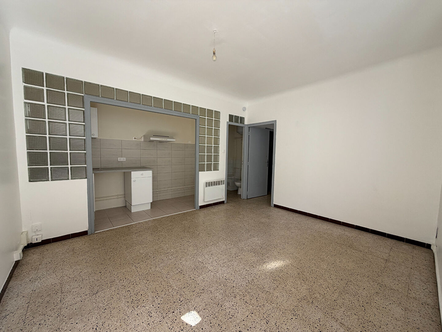 Appartement NIMES (30900) 2 pi&egrave;ces 34.16 m&sup2;