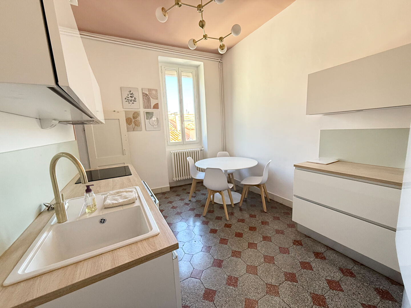 Appartement NIMES (30000) 4 pièces 90.01 m²