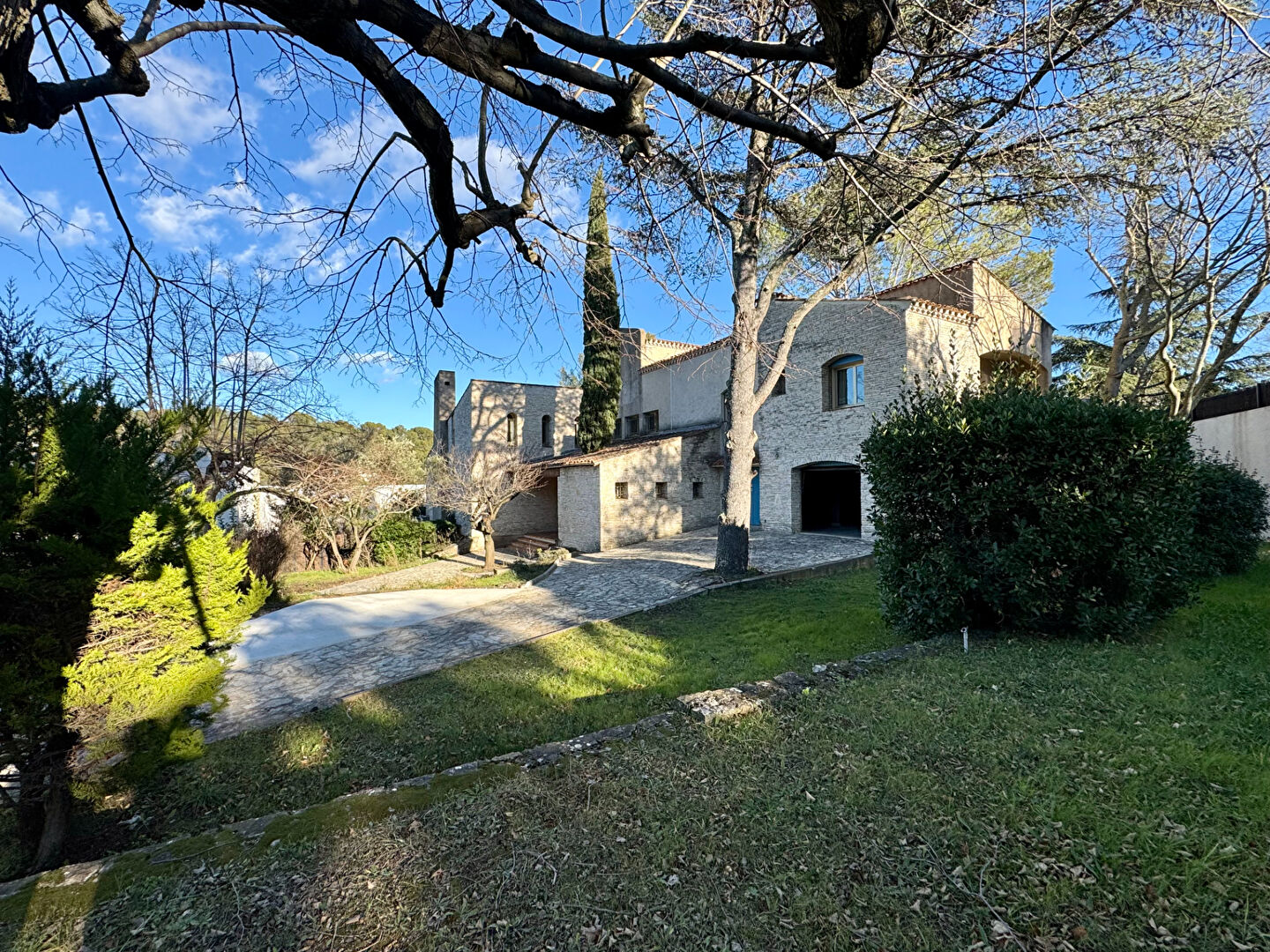 Maison NIMES (30900) 9 pi&egrave;ces 435.45 m&sup2;