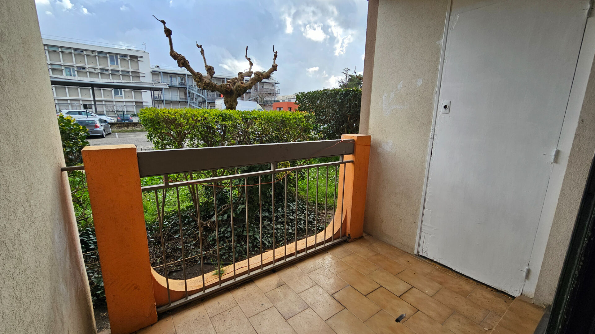 Appartement NIMES (30900) 1 pièce 27.10 m²