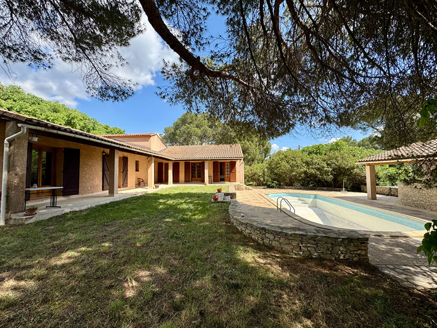 Maison NIMES (30000) 8 pièces 180.00 m²