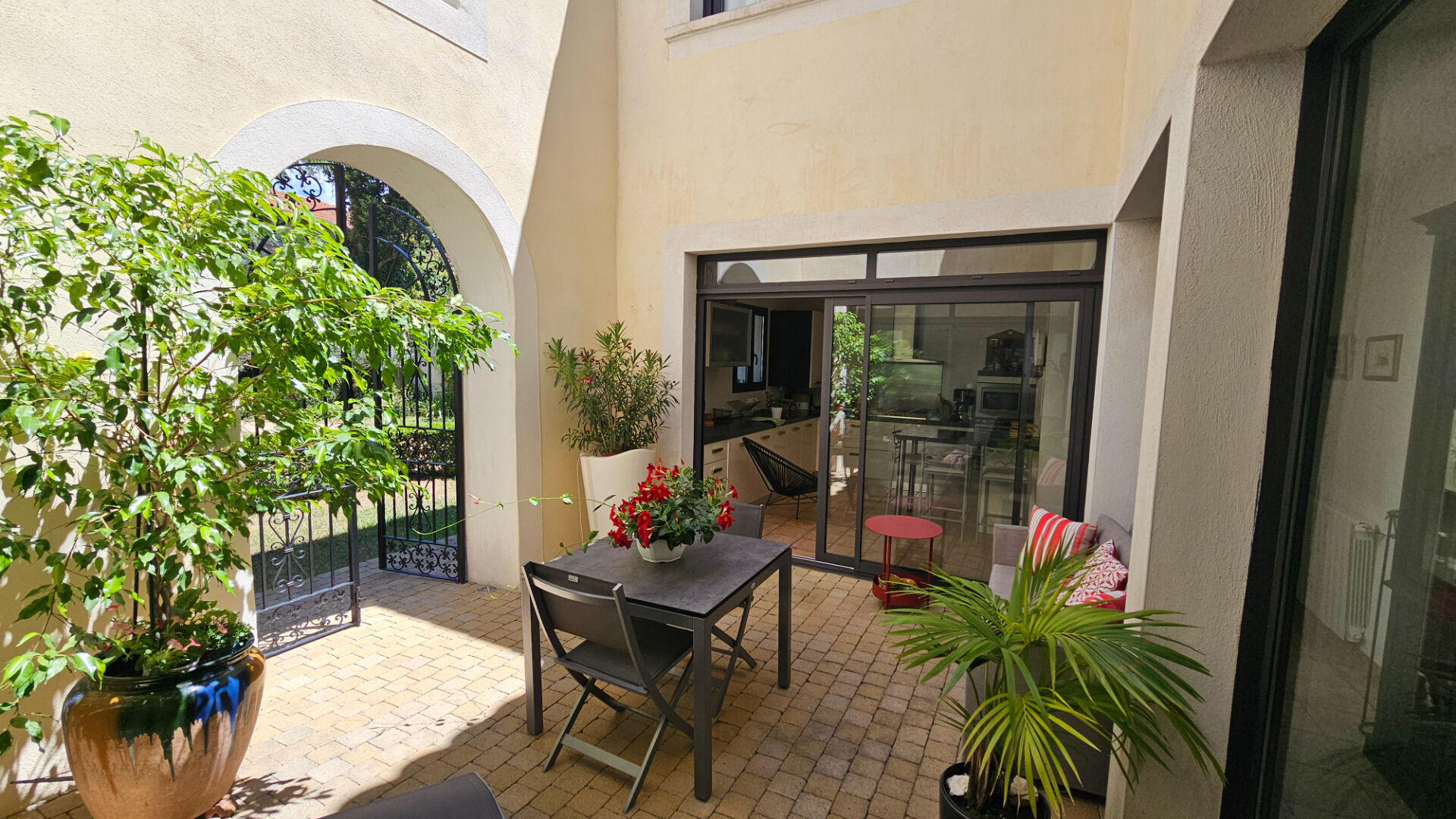 Maison NIMES (30000) 5 pi&egrave;ces 145.57 m&sup2;