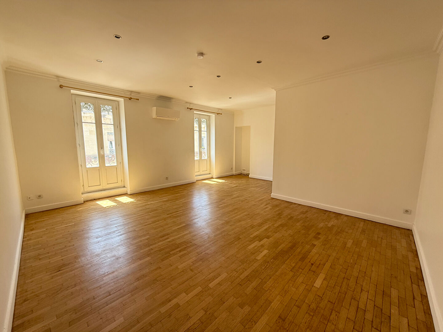 Appartement NIMES (30000) 3 pièces 72.79 m²