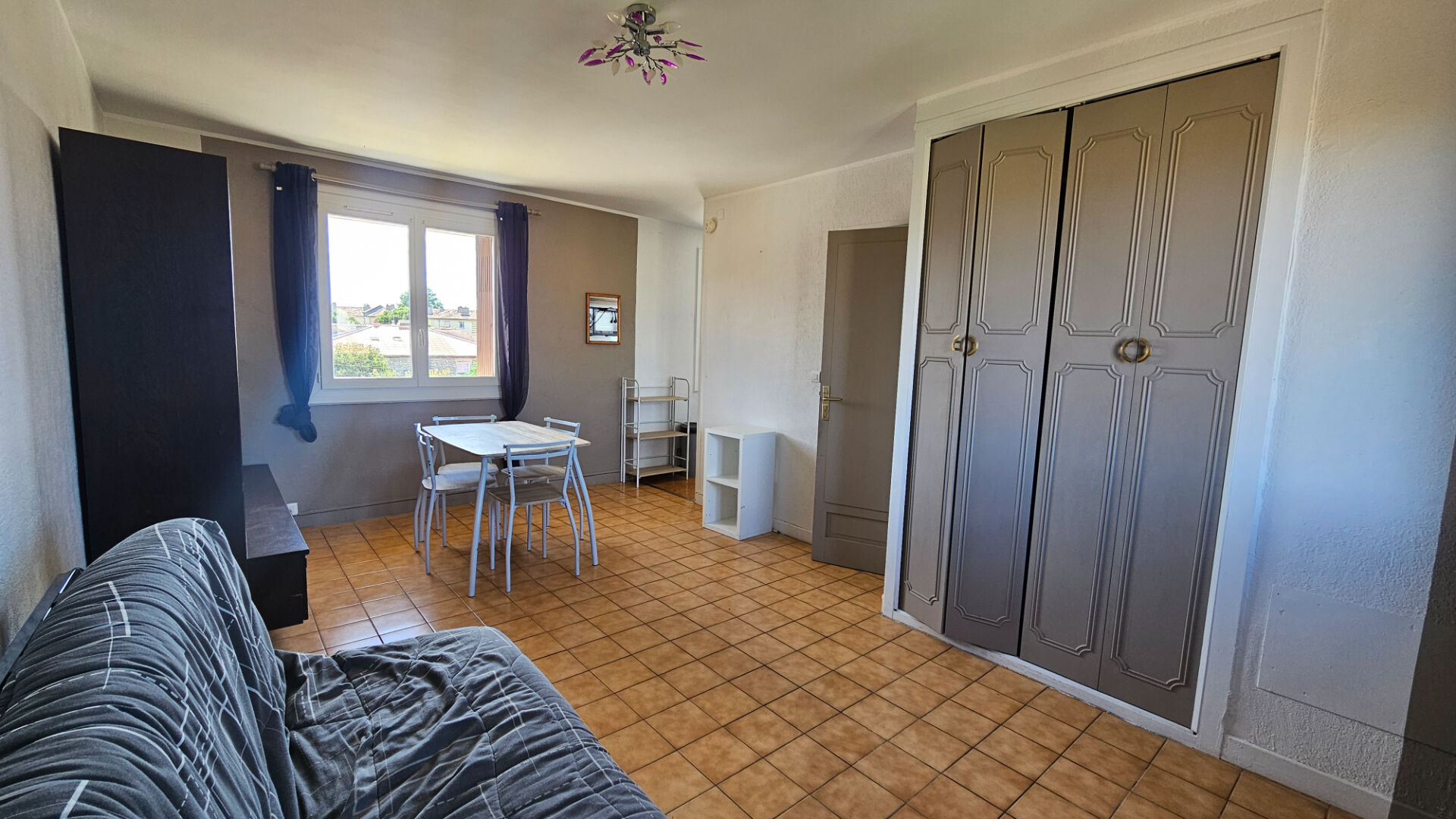 Appartement NIMES (30000) 1 pièce 28.05 m²