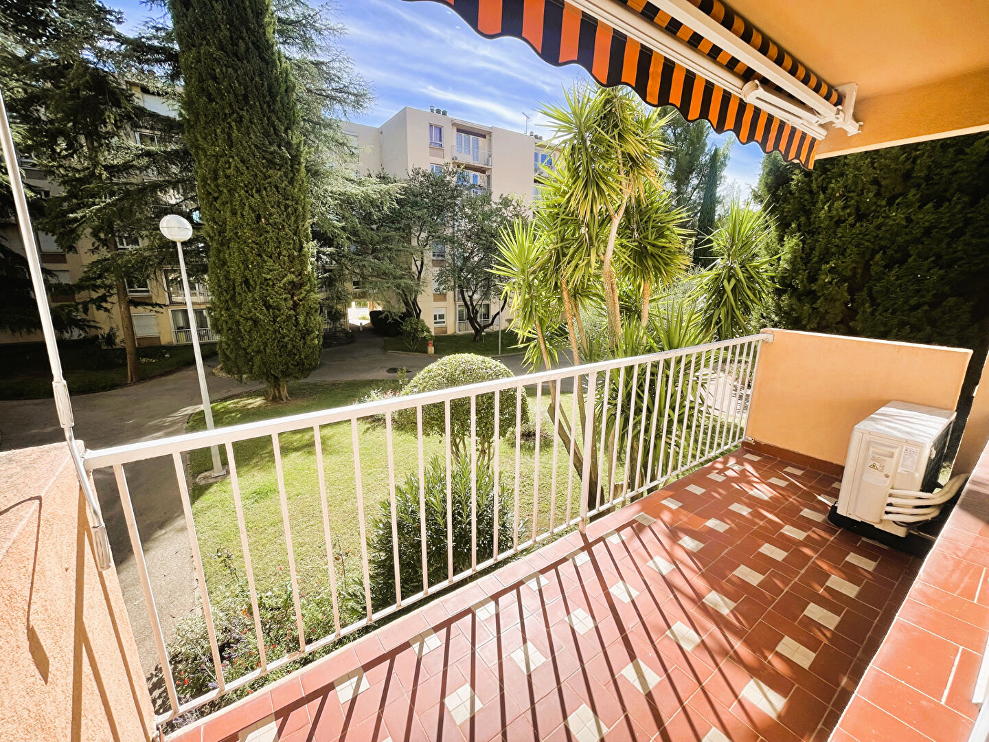 Appartement NIMES (30000) 4 pièces 84.16 m²