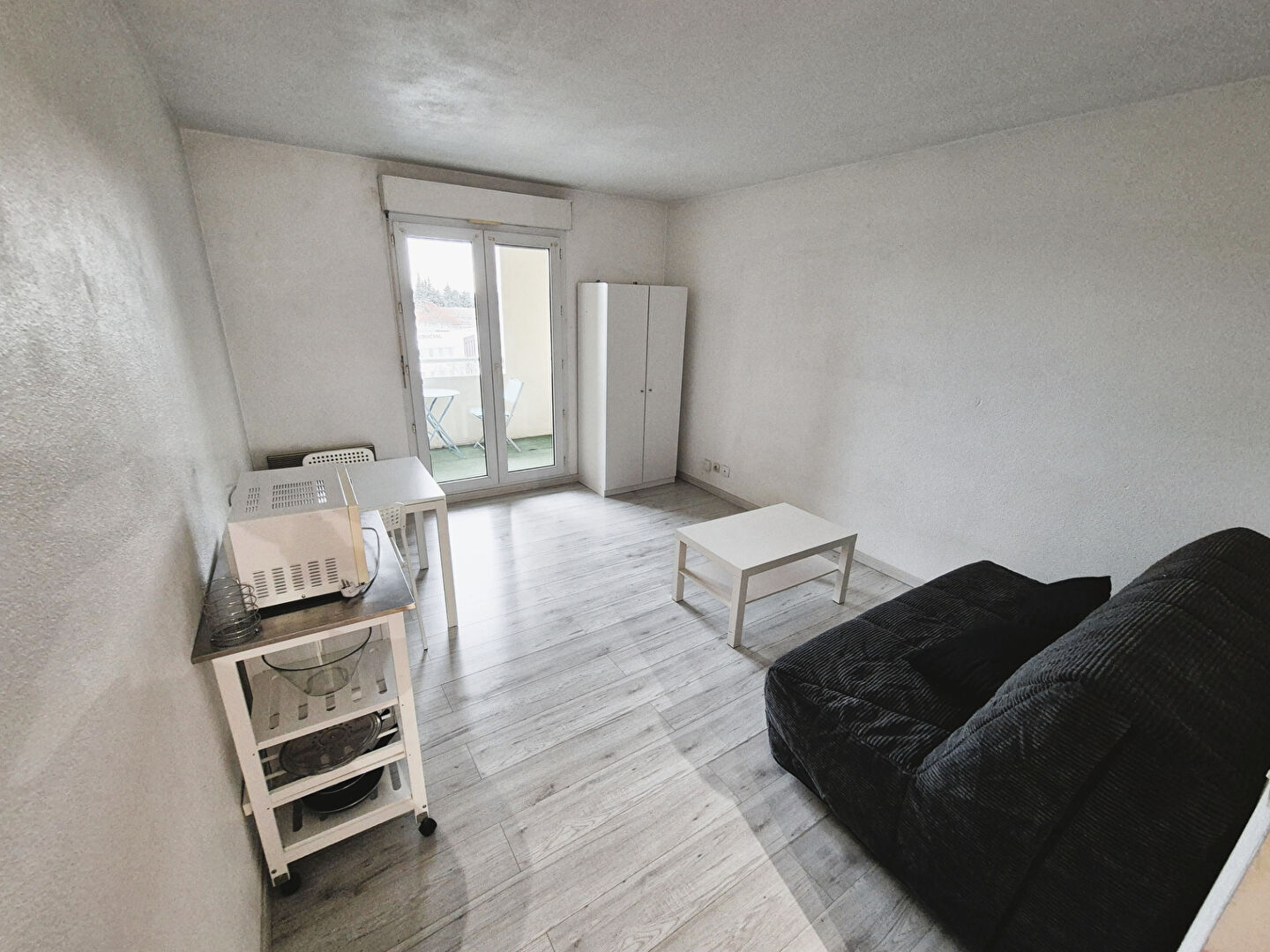 Appartement NIMES (30000) 1 pi&egrave;ce 22.09 m&sup2;