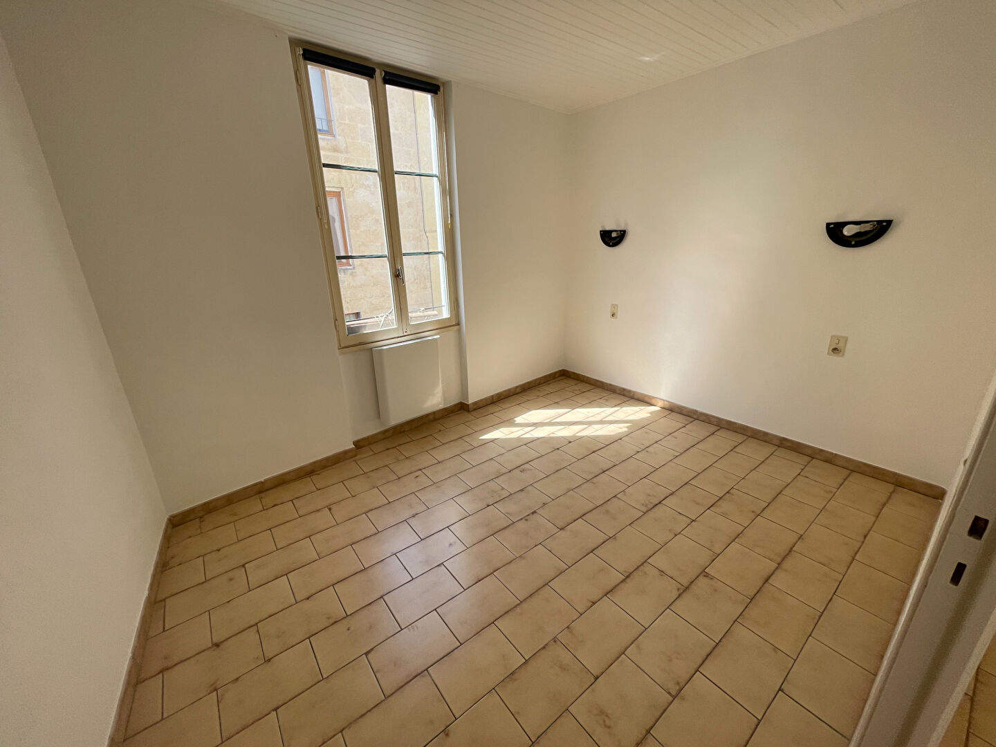 Appartement NIMES (30000) 2 pi&egrave;ces 29.10 m&sup2;