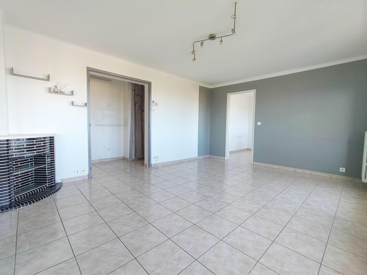 Appartement FRONTIGNAN (34110) 4 pièces 73.00 m²