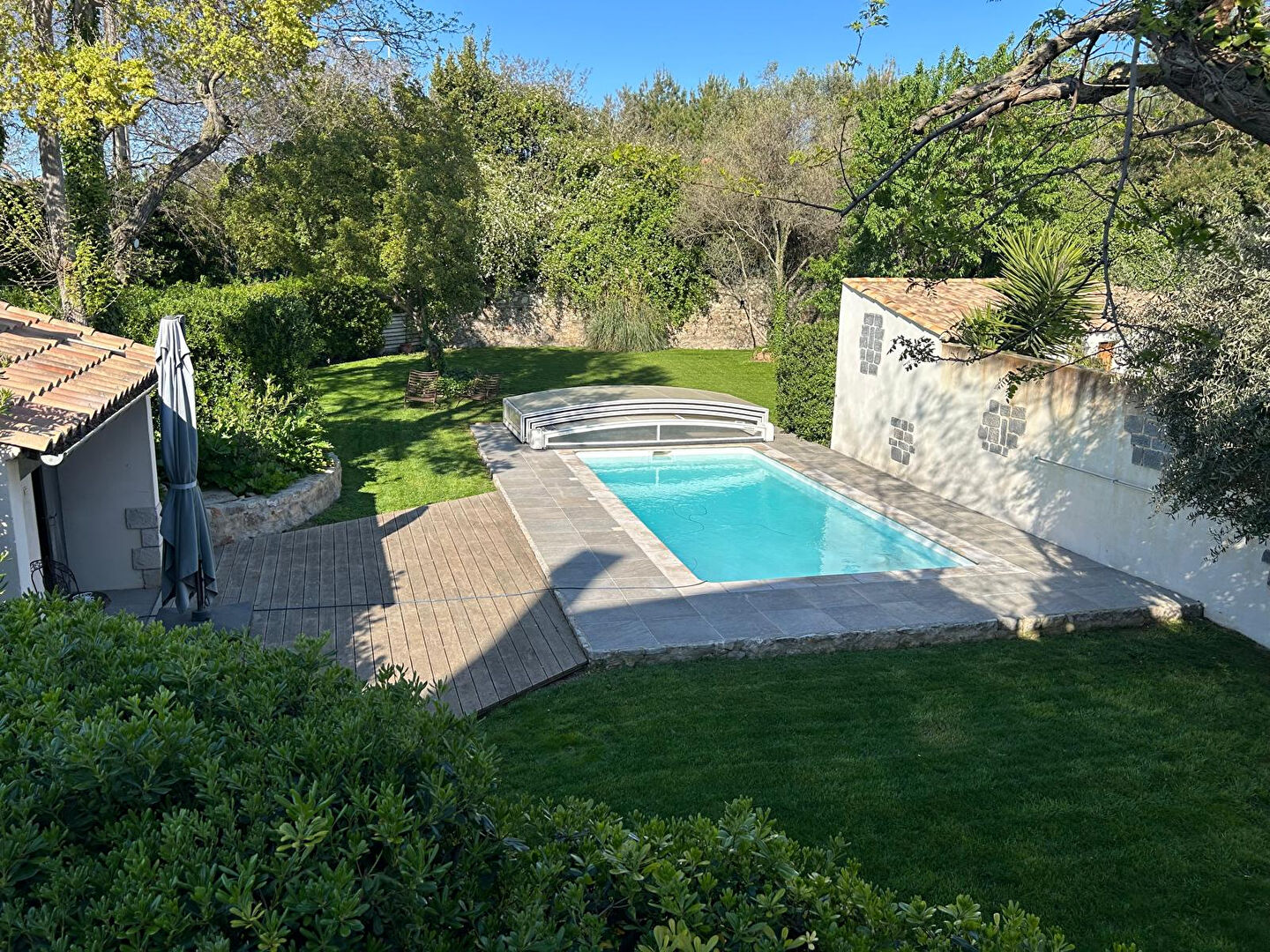 Villa FRONTIGNAN (34110) 6 pièces 220.00 m²